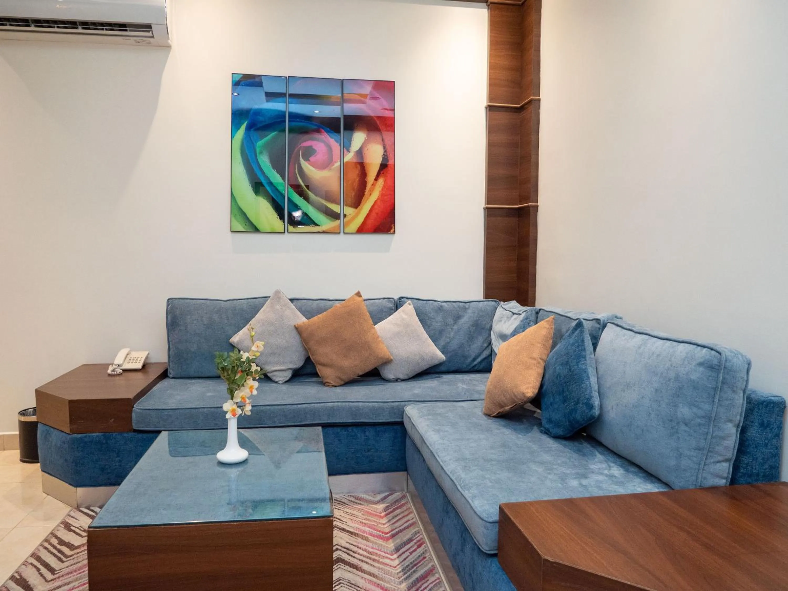 Living room in Innyar Hotel