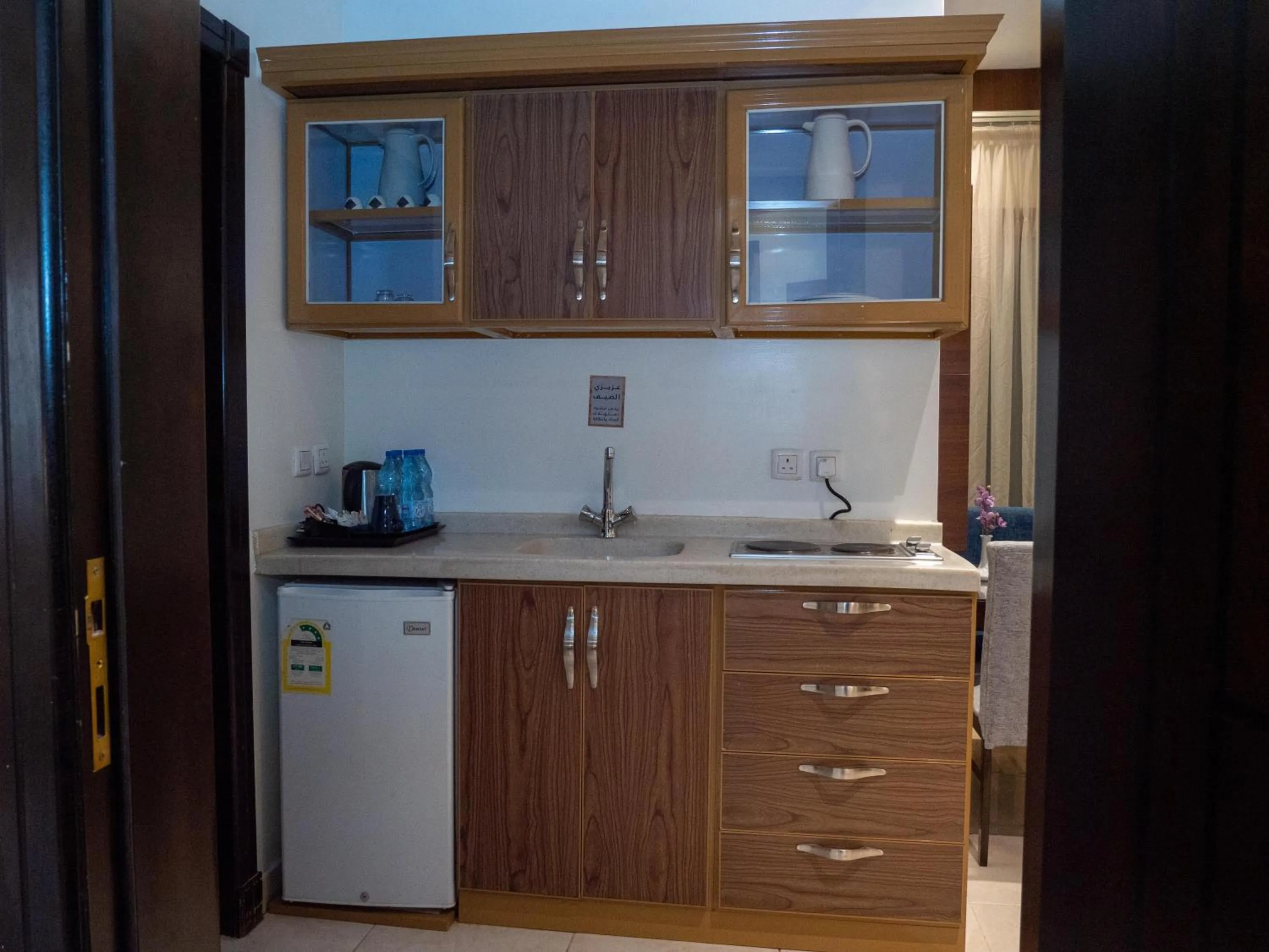 Coffee/tea facilities in Innyar Hotel