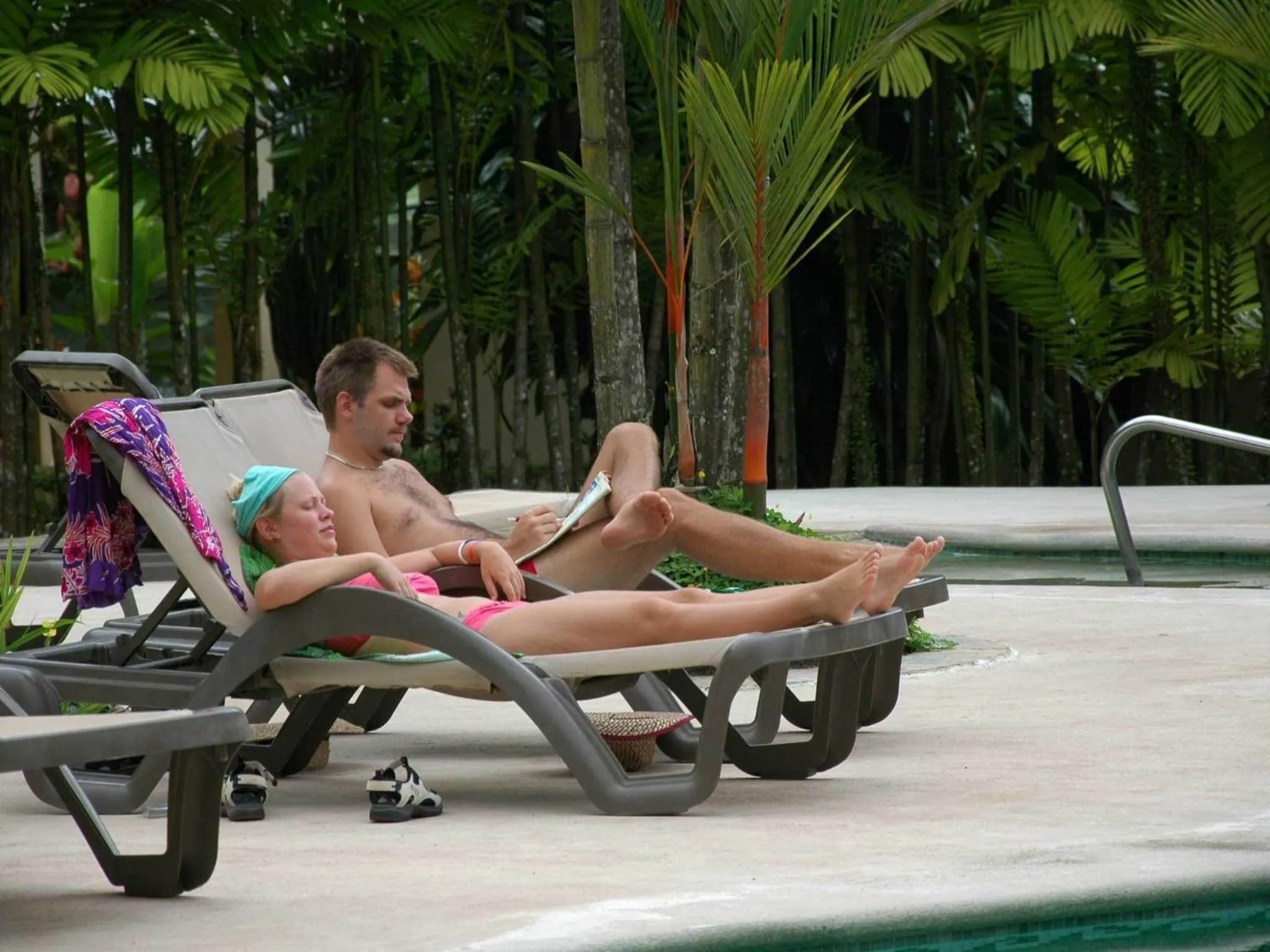 Guests in Arenal Backpackers Resort