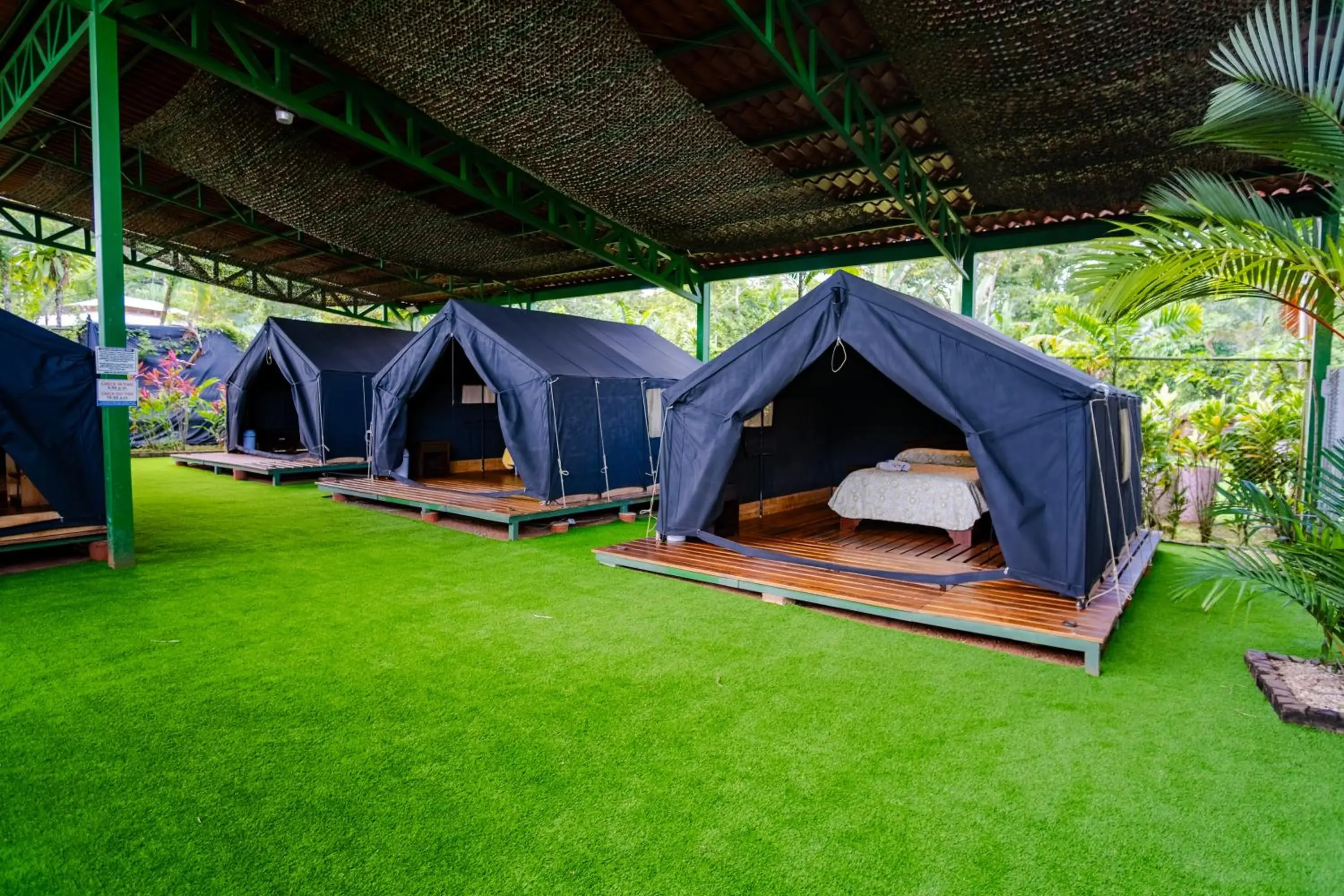 Safari Tent (Adults only - Shared Bathroom) in Arenal Backpackers Resort Safari Tent (Adults only - Shared Bathroom) in Arenal Backpackers Resort