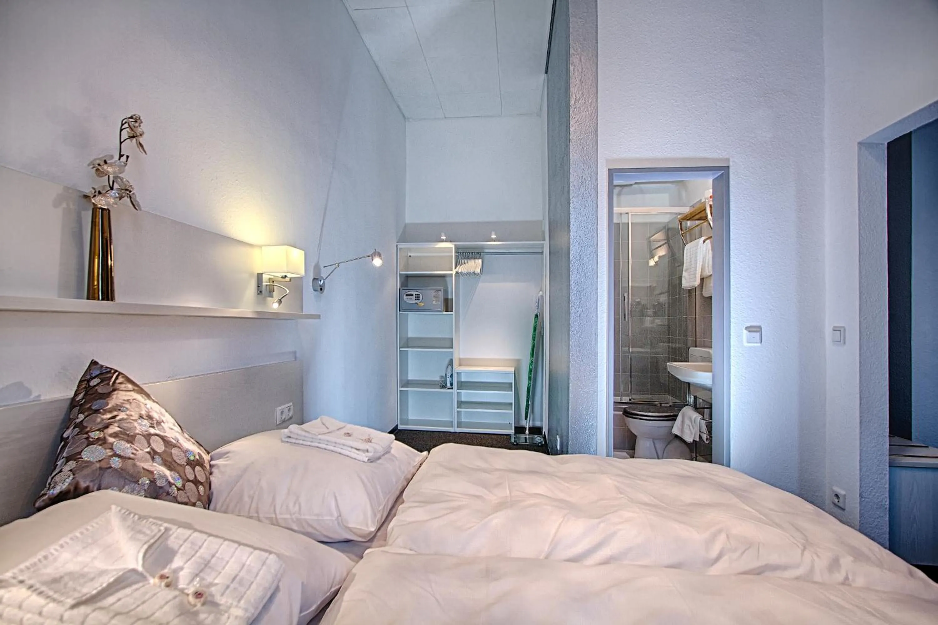 Bed in Aparthotel am Münzplatz