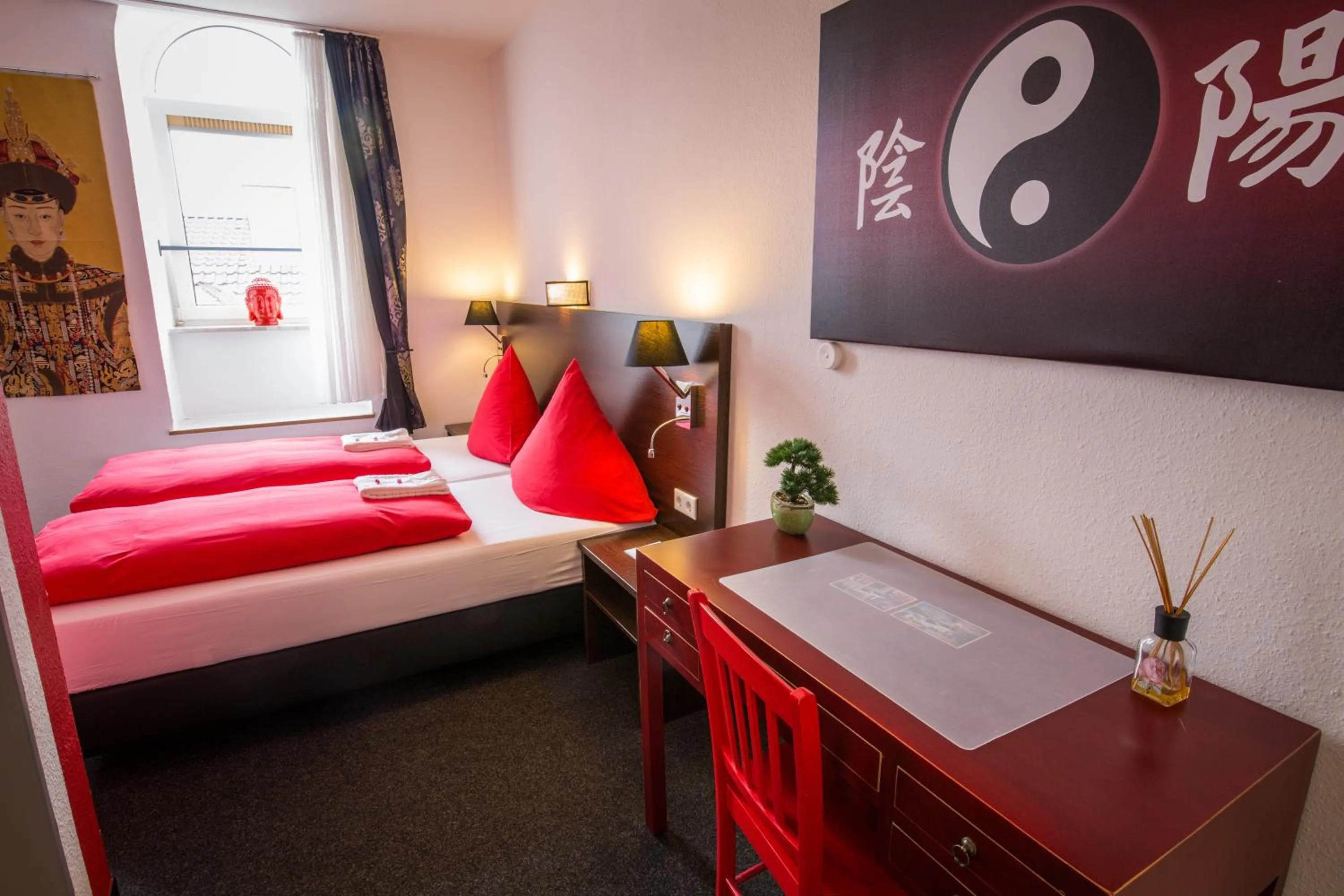 Bed in Aparthotel am Münzplatz