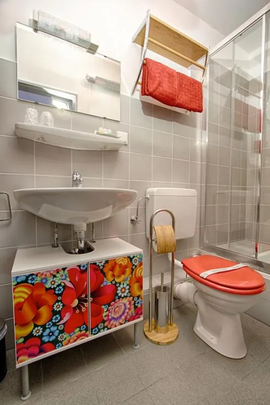 Bathroom in Aparthotel am Münzplatz