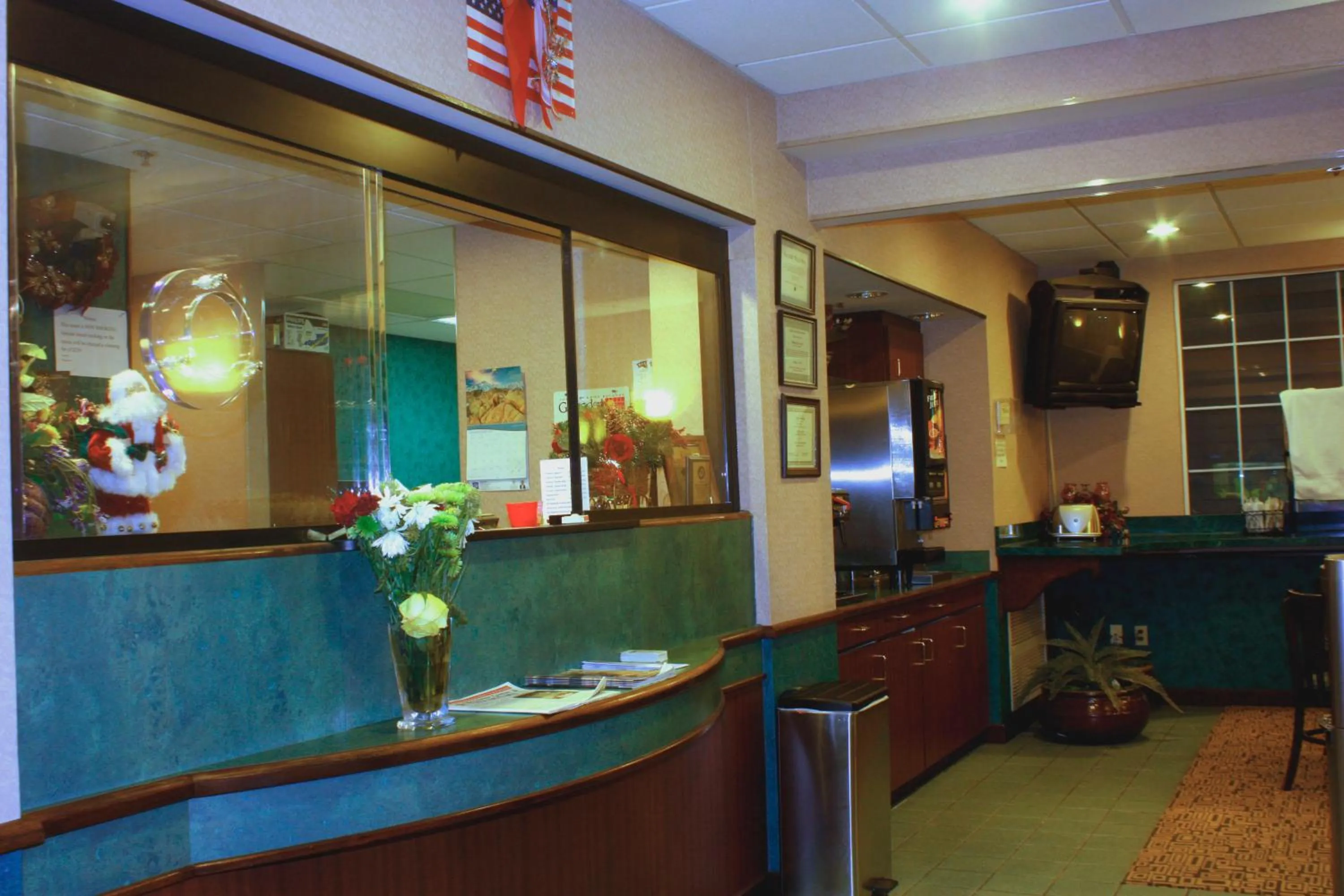 Lobby or reception in Garden City Inn
