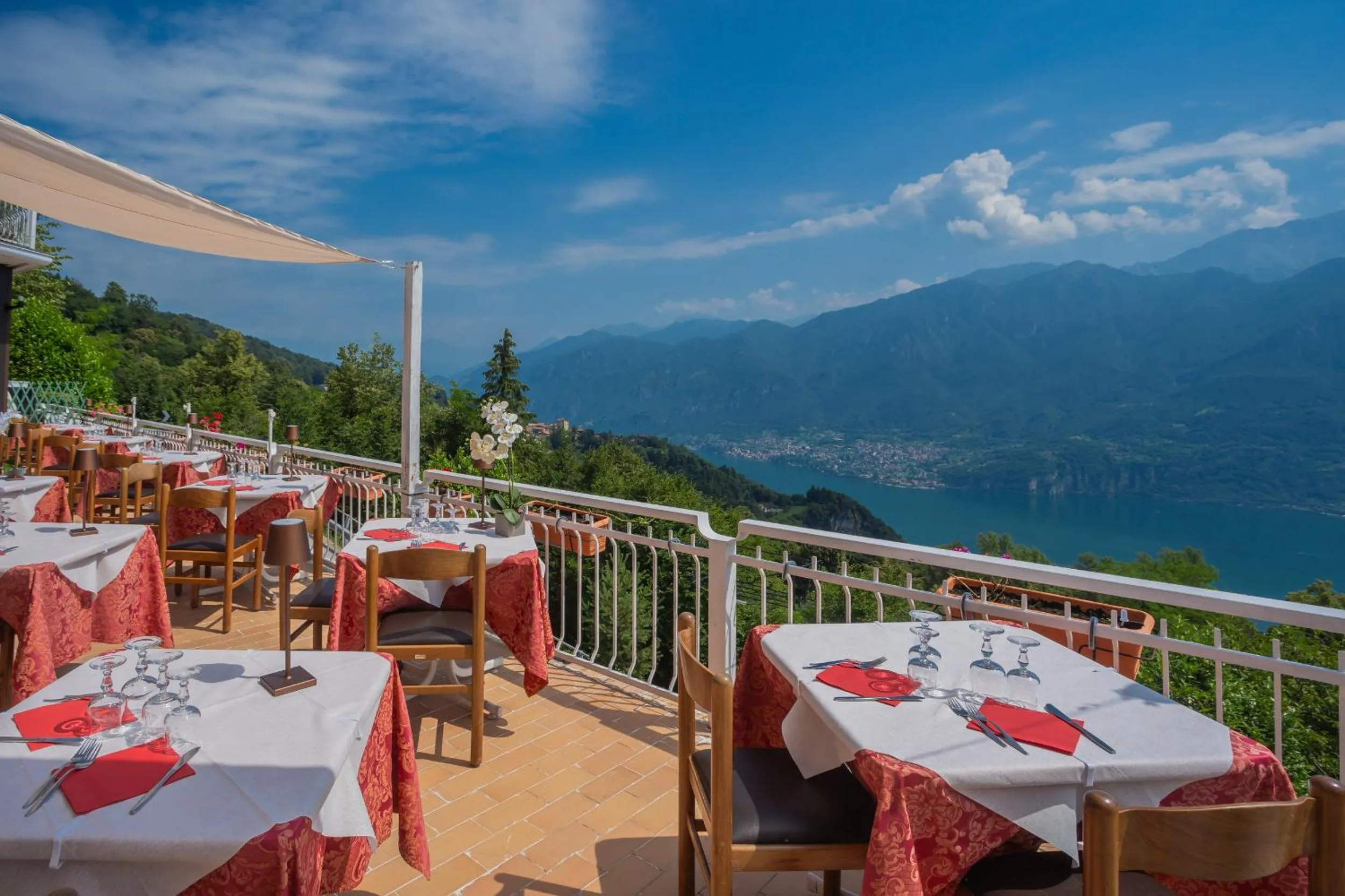 Restaurant/places to eat in B&B VISTA LAGO