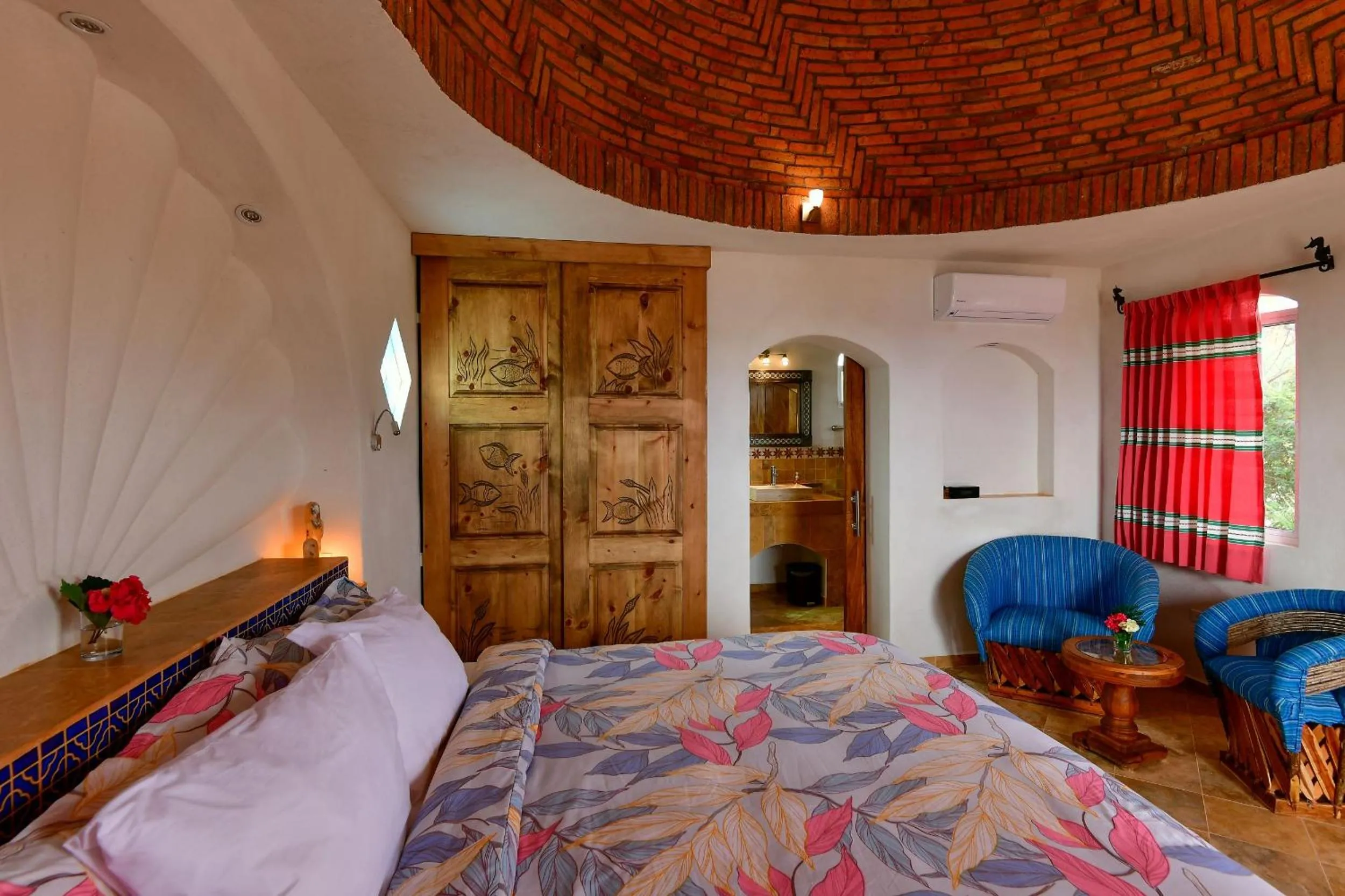 Bed in Ventana Bay Resort