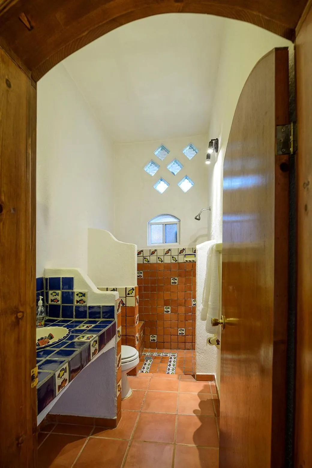 Bathroom, Bed in Ventana Bay Resort