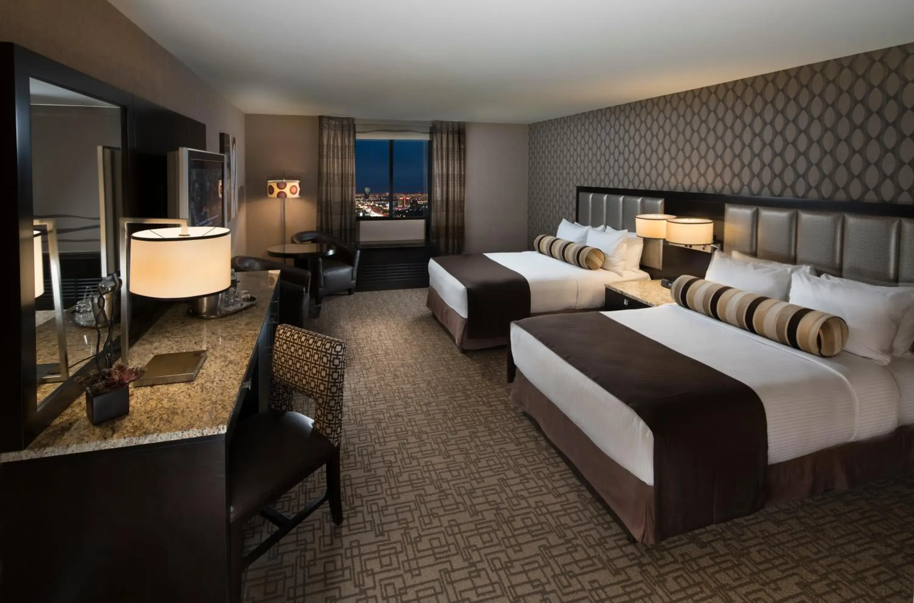 Gold Tower Deluxe with Two Double Beds in Golden Nugget Hotel & Casino Las Vegas Gold Tower Deluxe with Two Double Beds in Golden Nugget Hotel & Casino Las Vegas