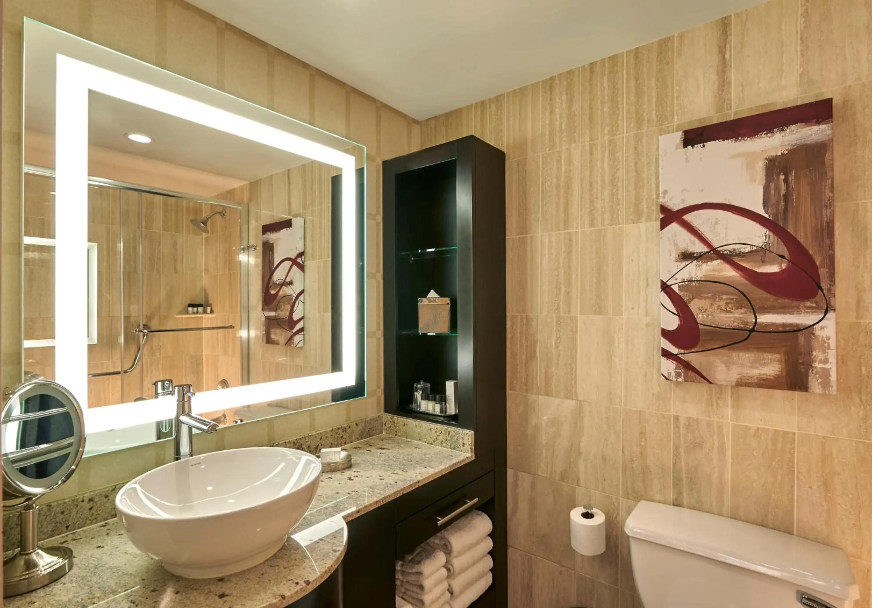 Gold Tower Deluxe King in Golden Nugget Hotel & Casino Las Vegas Gold Tower Deluxe King in Golden Nugget Hotel & Casino Las Vegas