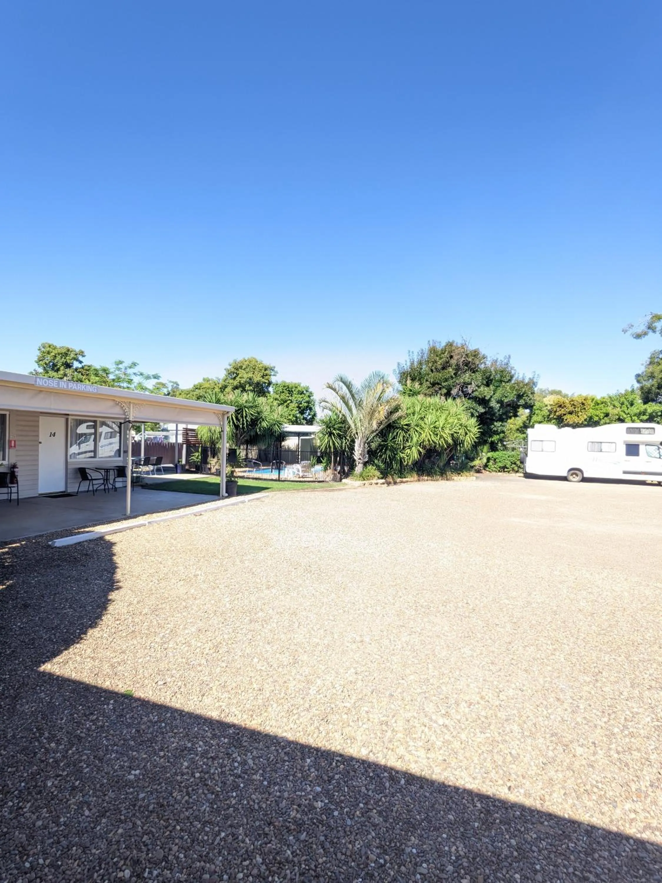 Parking in Kaputar Motel