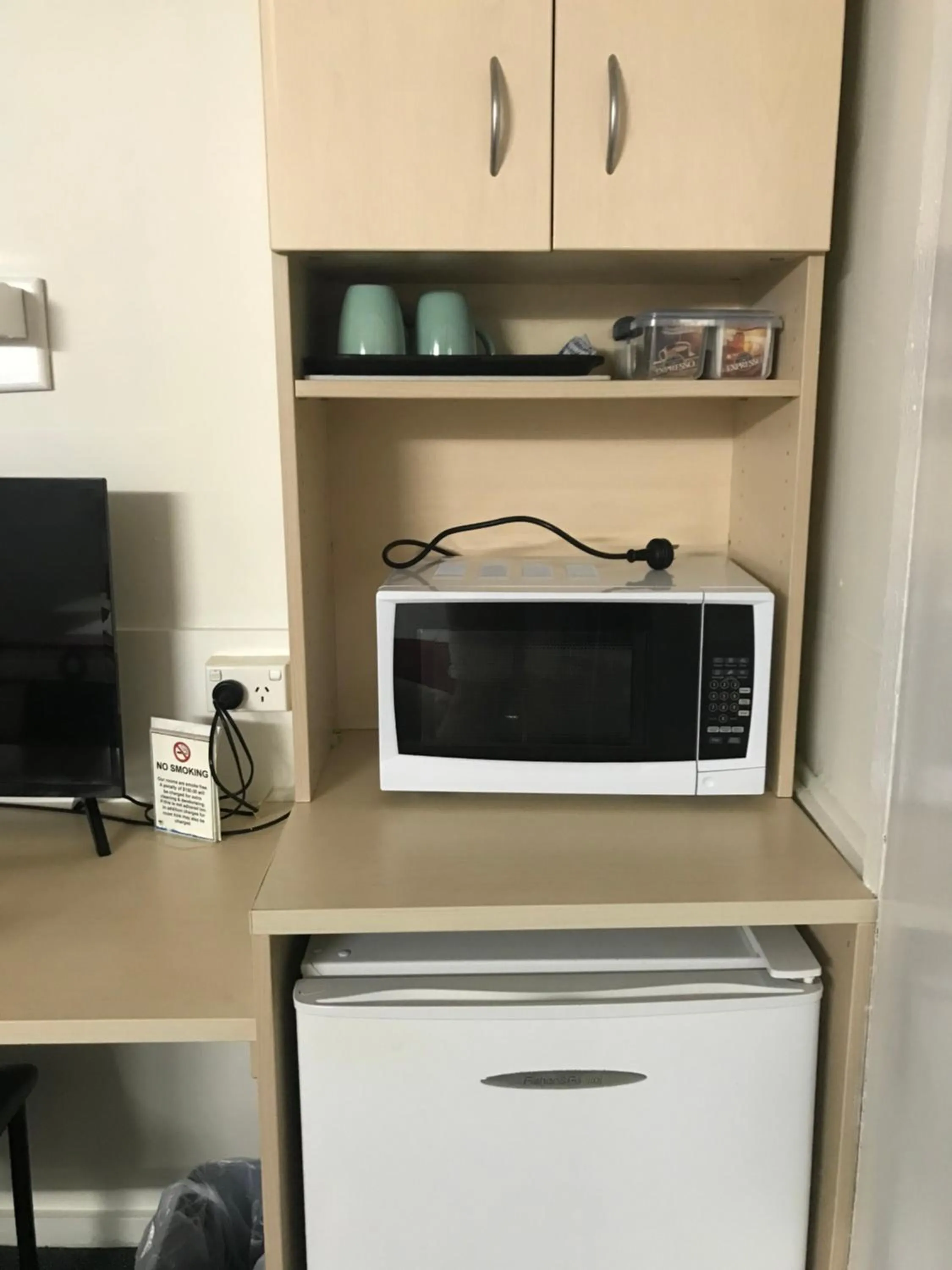 Coffee/tea facilities in Kaputar Motel