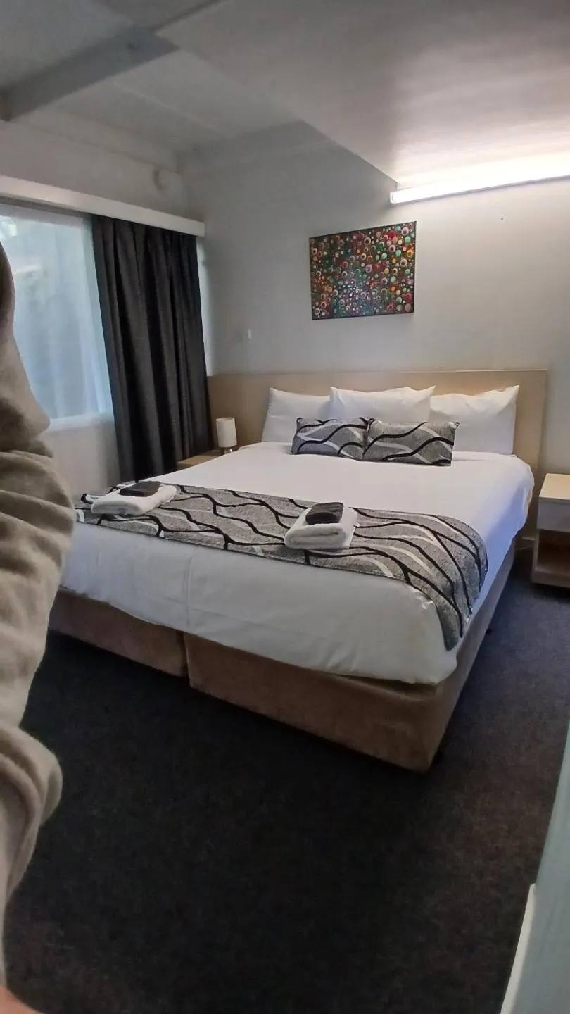 Bed in Kaputar Motel