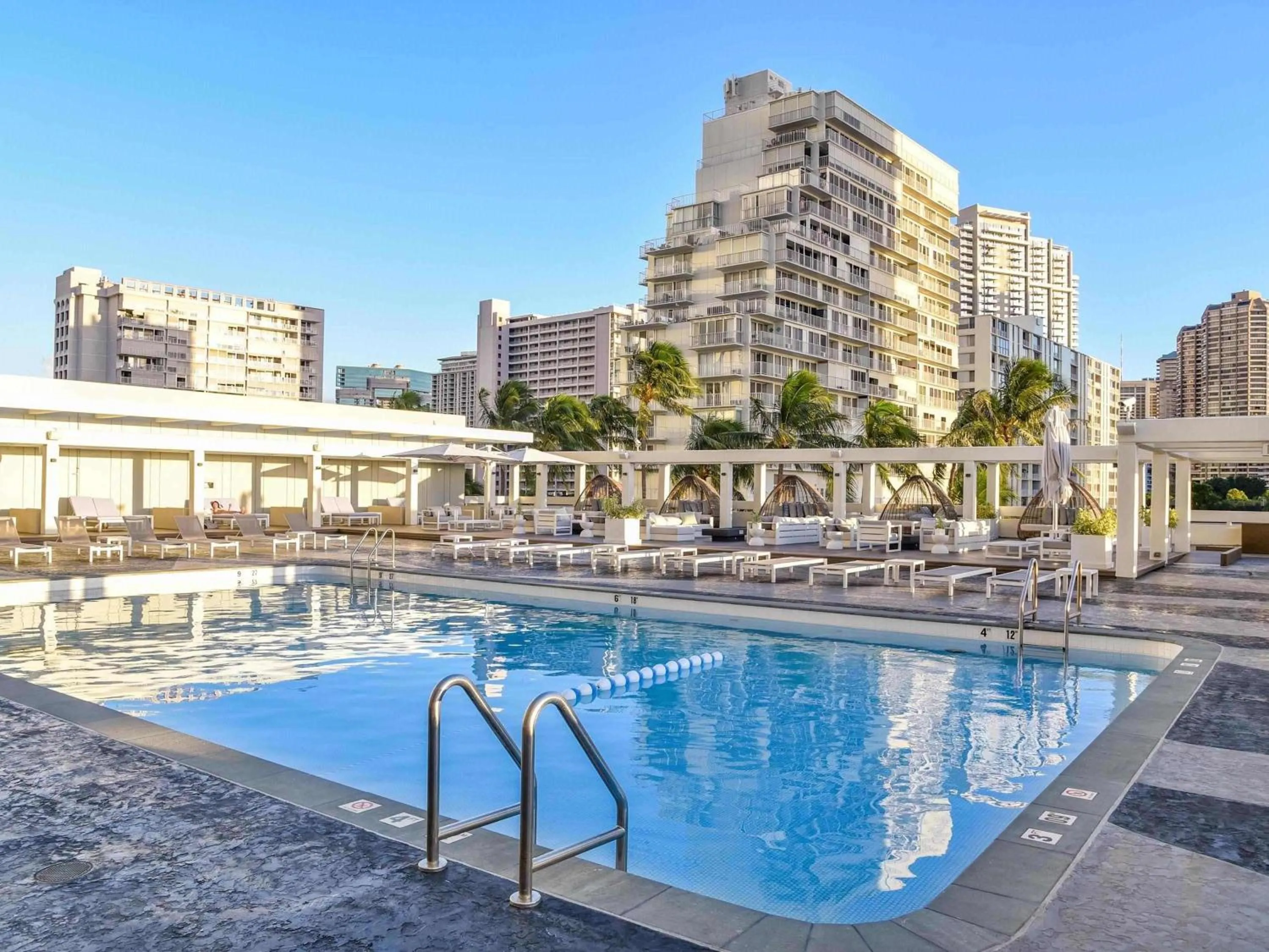 Other in Ala Moana Honolulu by Mantra