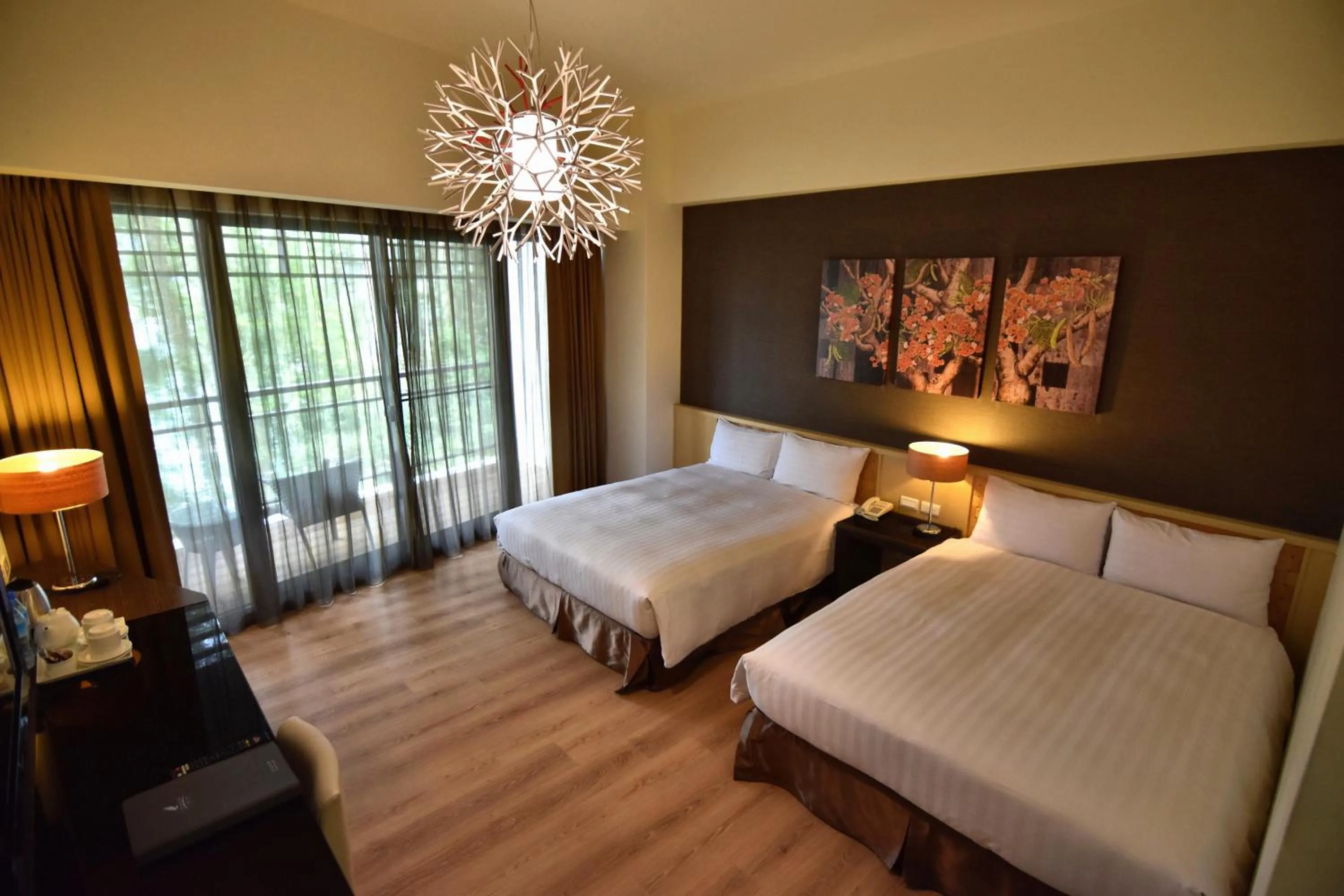 Photo of the whole room, Bed in LeaLea Garden Hotels - Moon Lake