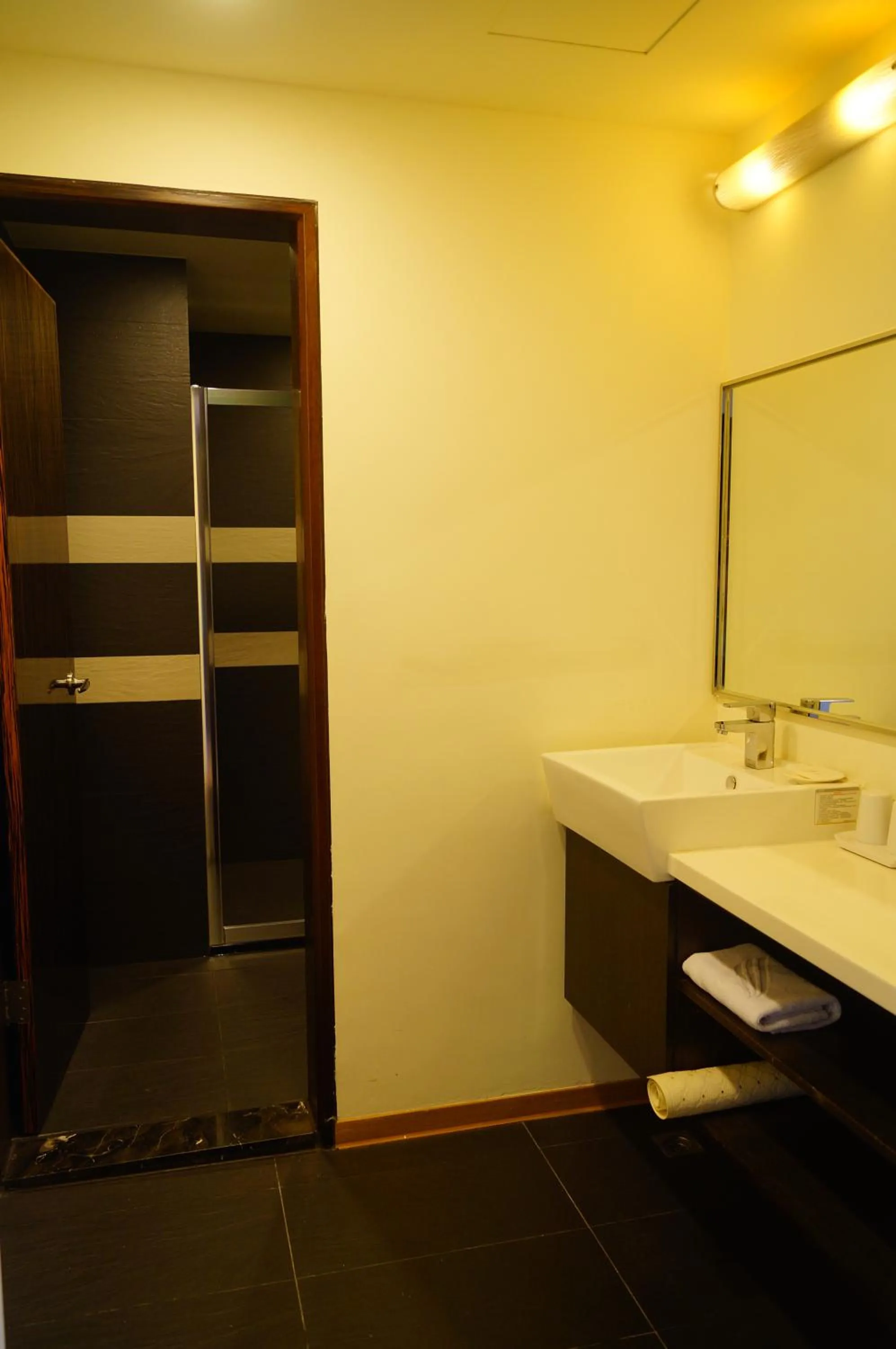 Bathroom in LeaLea Garden Hotels - Moon Lake