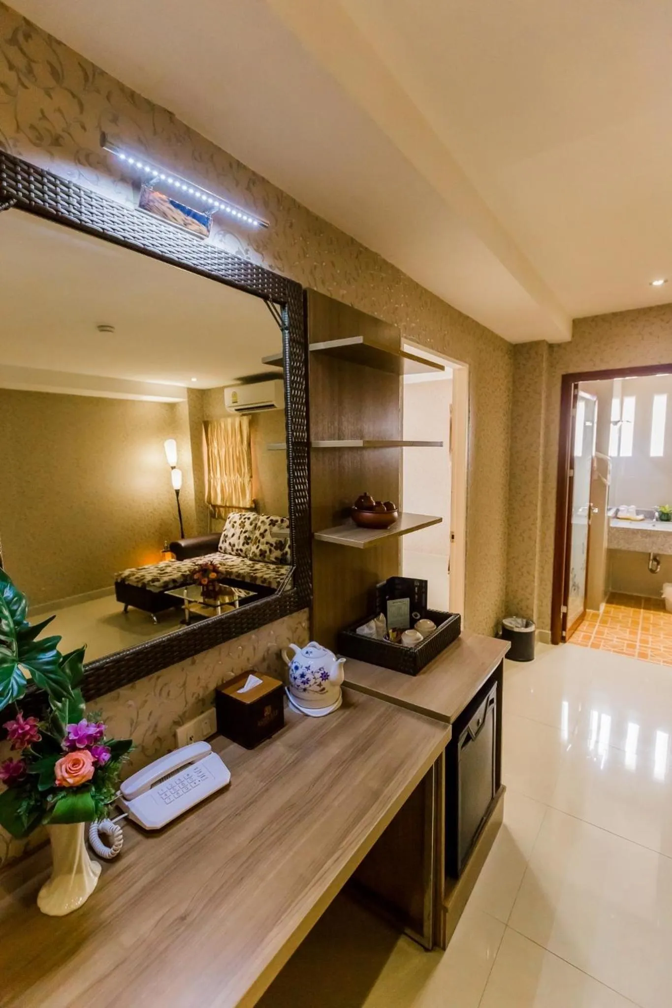 Coffee/tea facilities in Roseate Chiang Mai