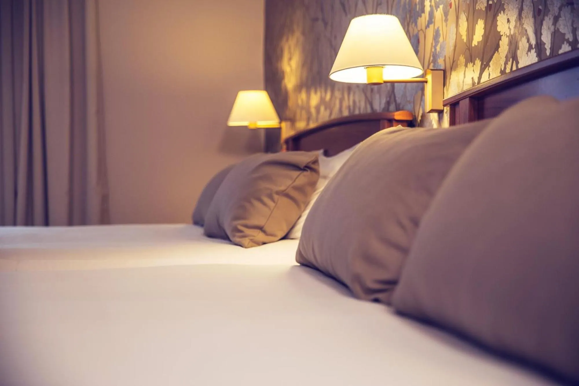 Bedroom, Bed in Timhotel Le Louvre