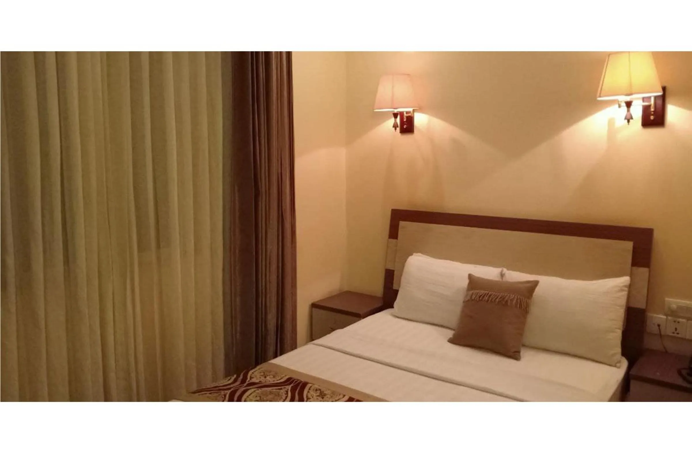 Bedroom in You Eng Hotel