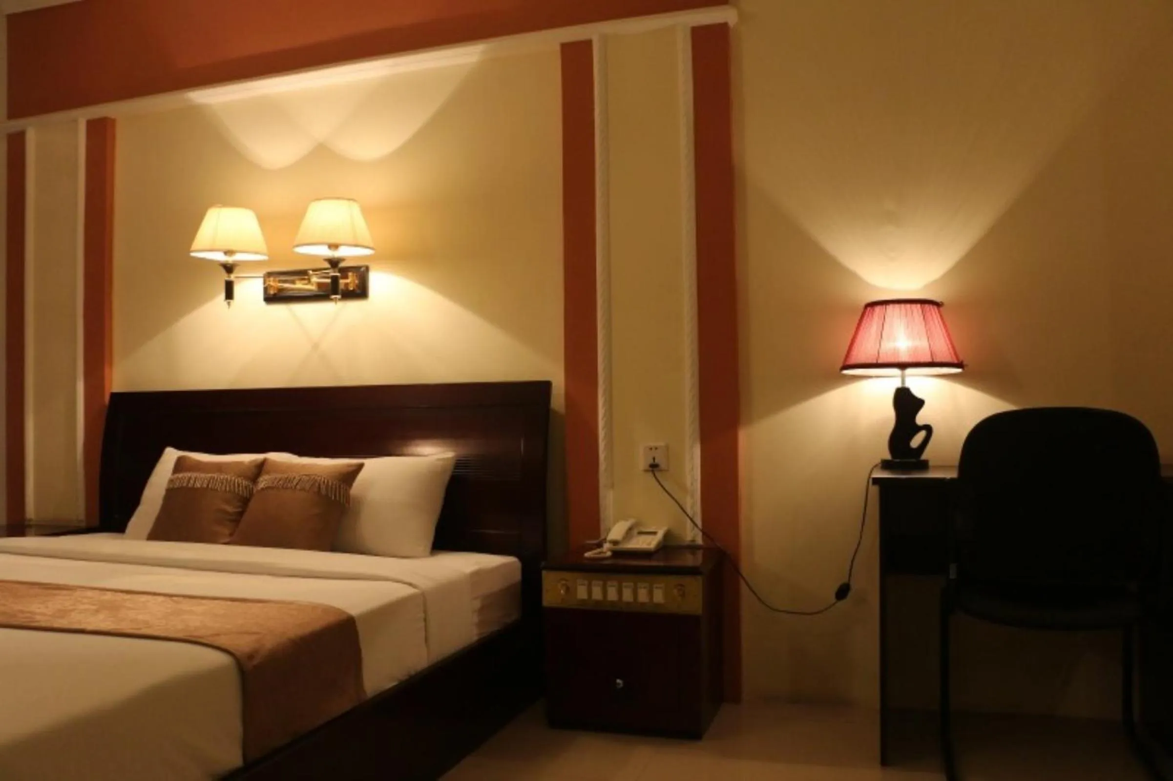 Bedroom in You Eng Hotel