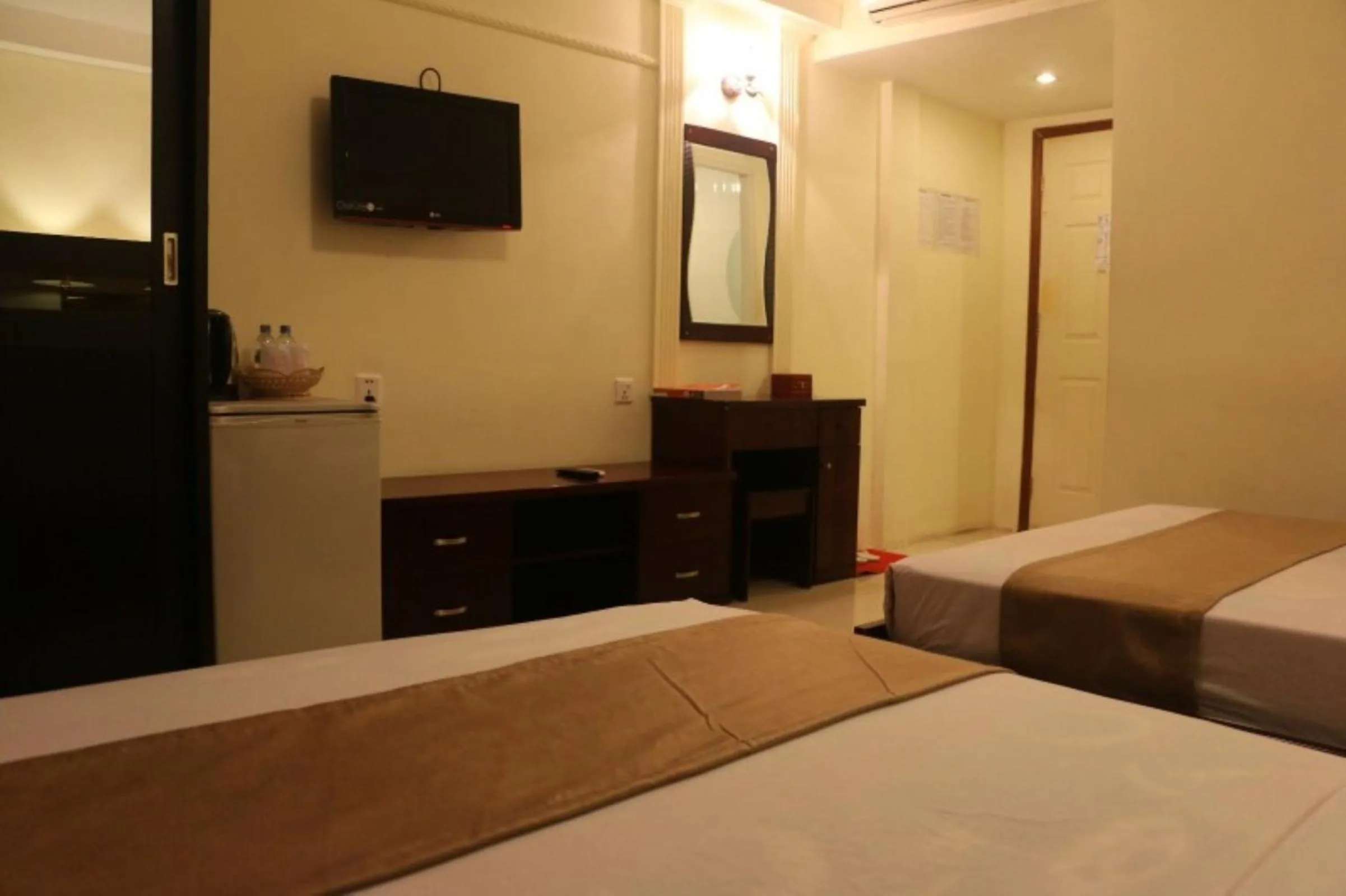 TV and multimedia in You Eng Hotel