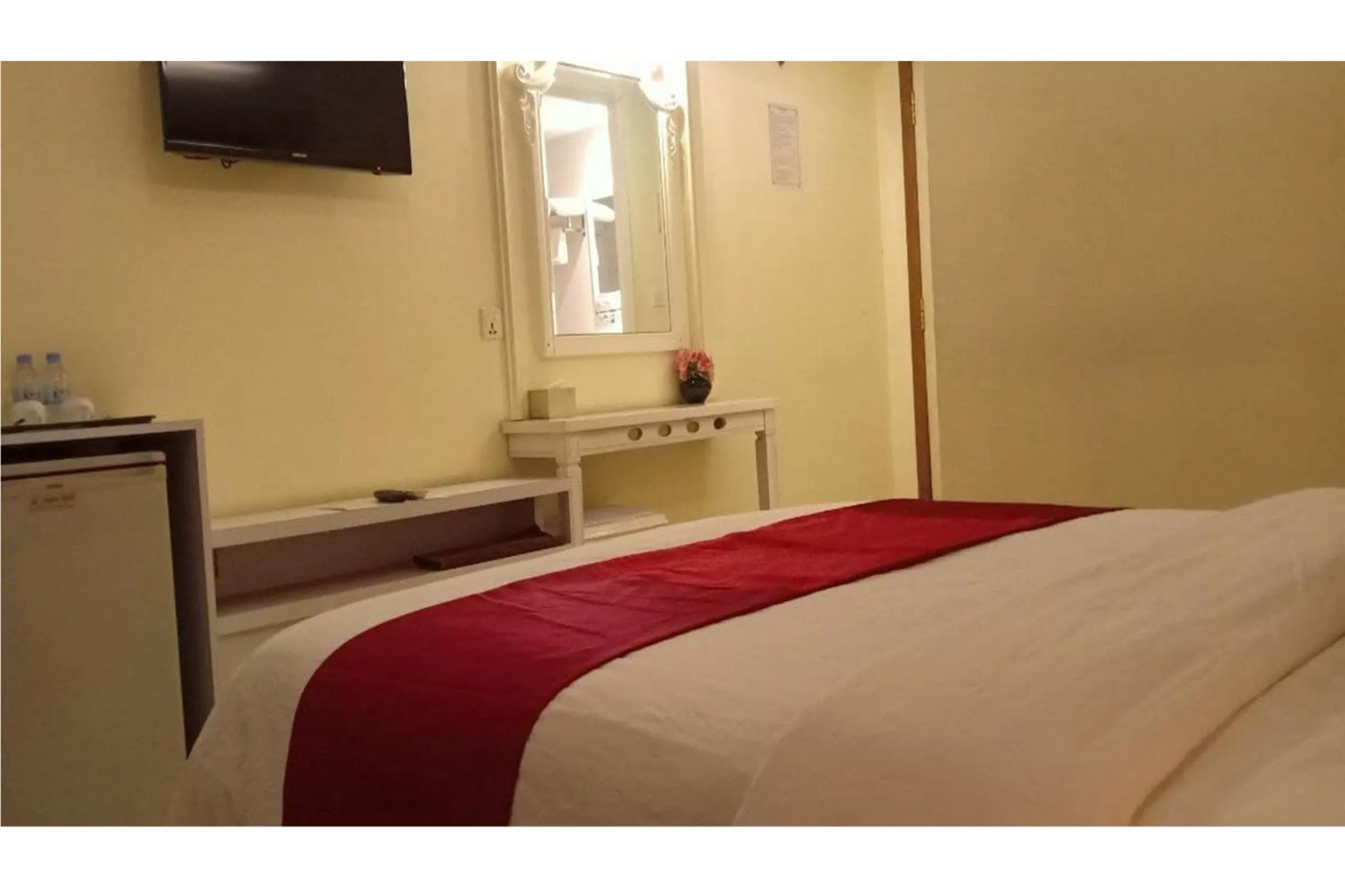 Bedroom in You Eng Hotel