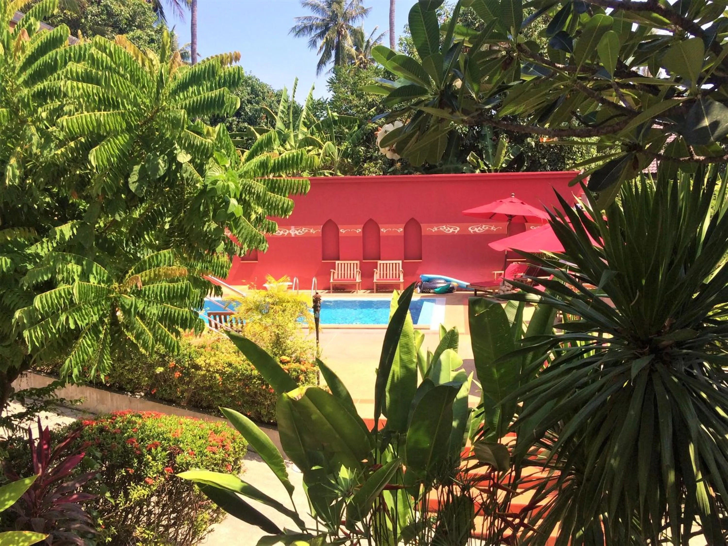 Swimming pool in Chor Chang Villa Resort