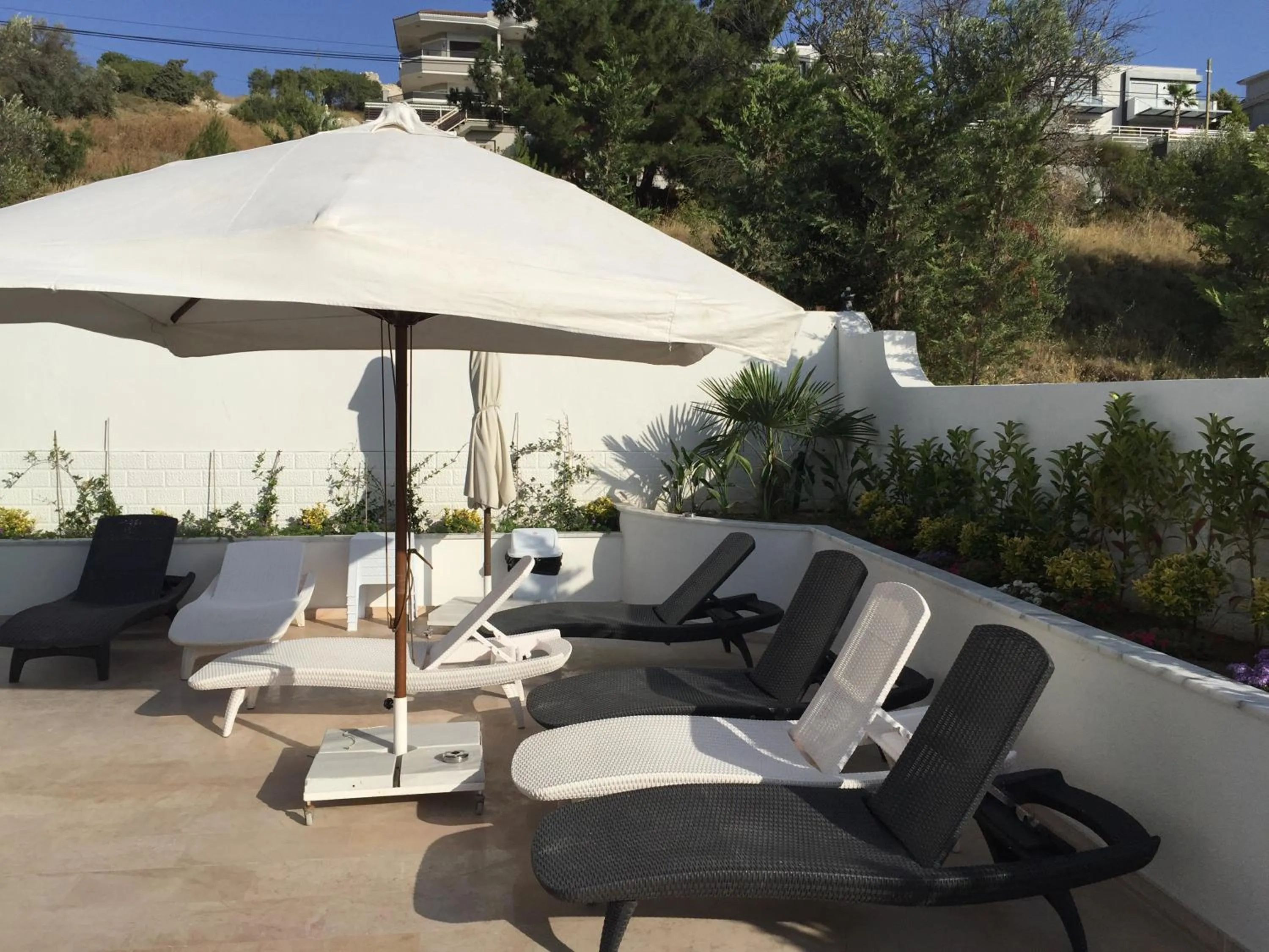 Swimming pool in Cicek Apart Hotel