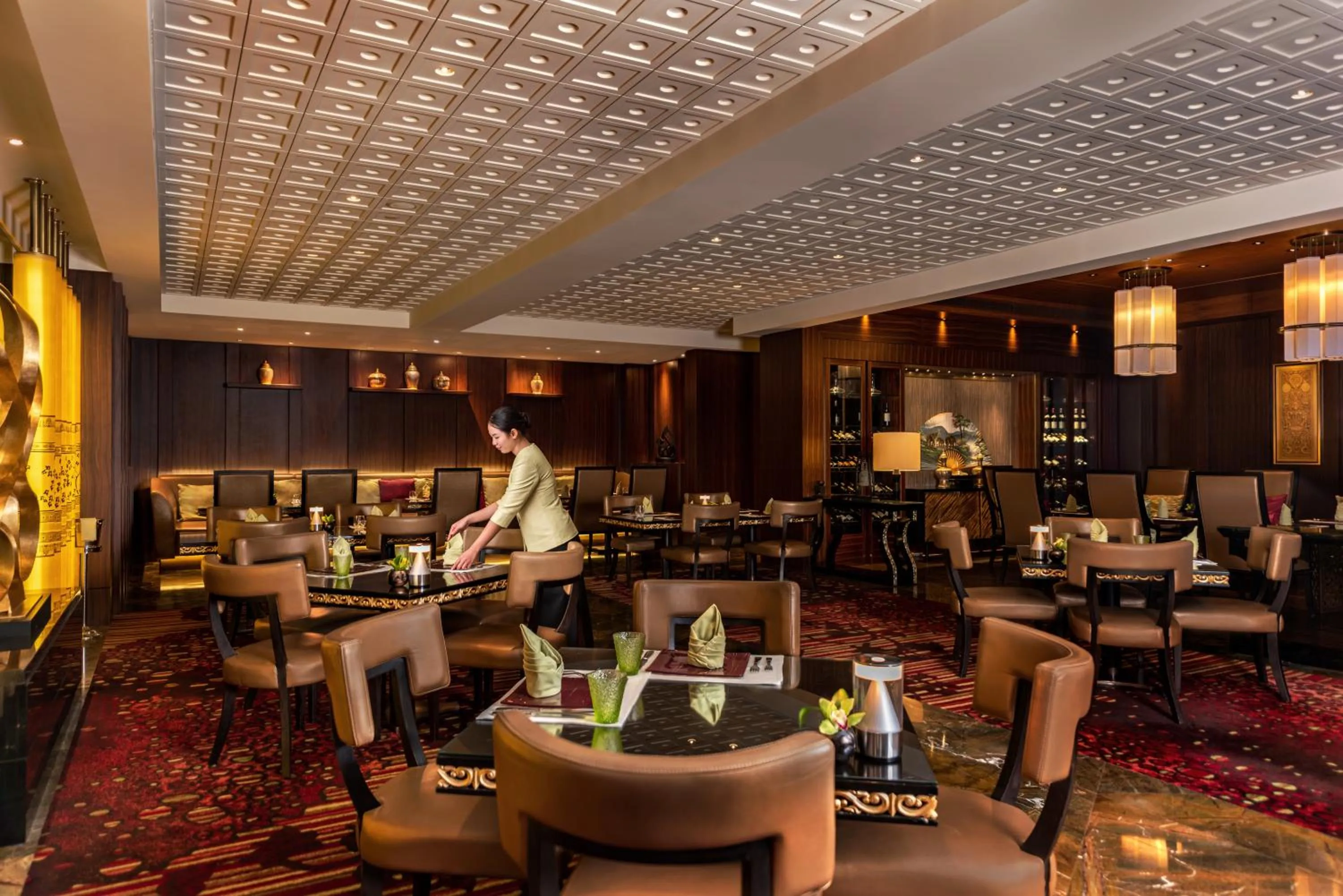 Restaurant/places to eat in Dusit Thani Abu Dhabi