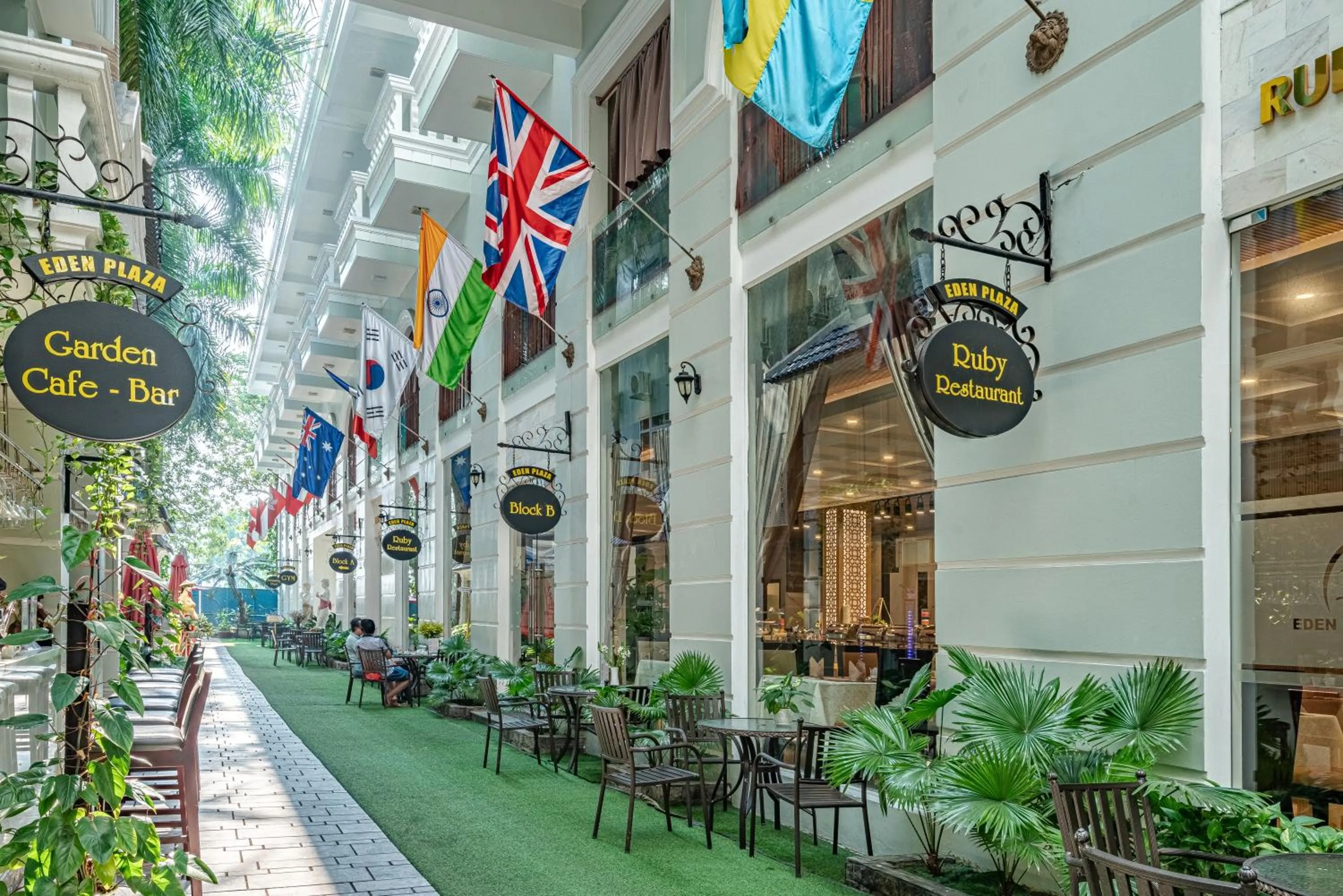 Patio in Eden Plaza Da Nang Hotel