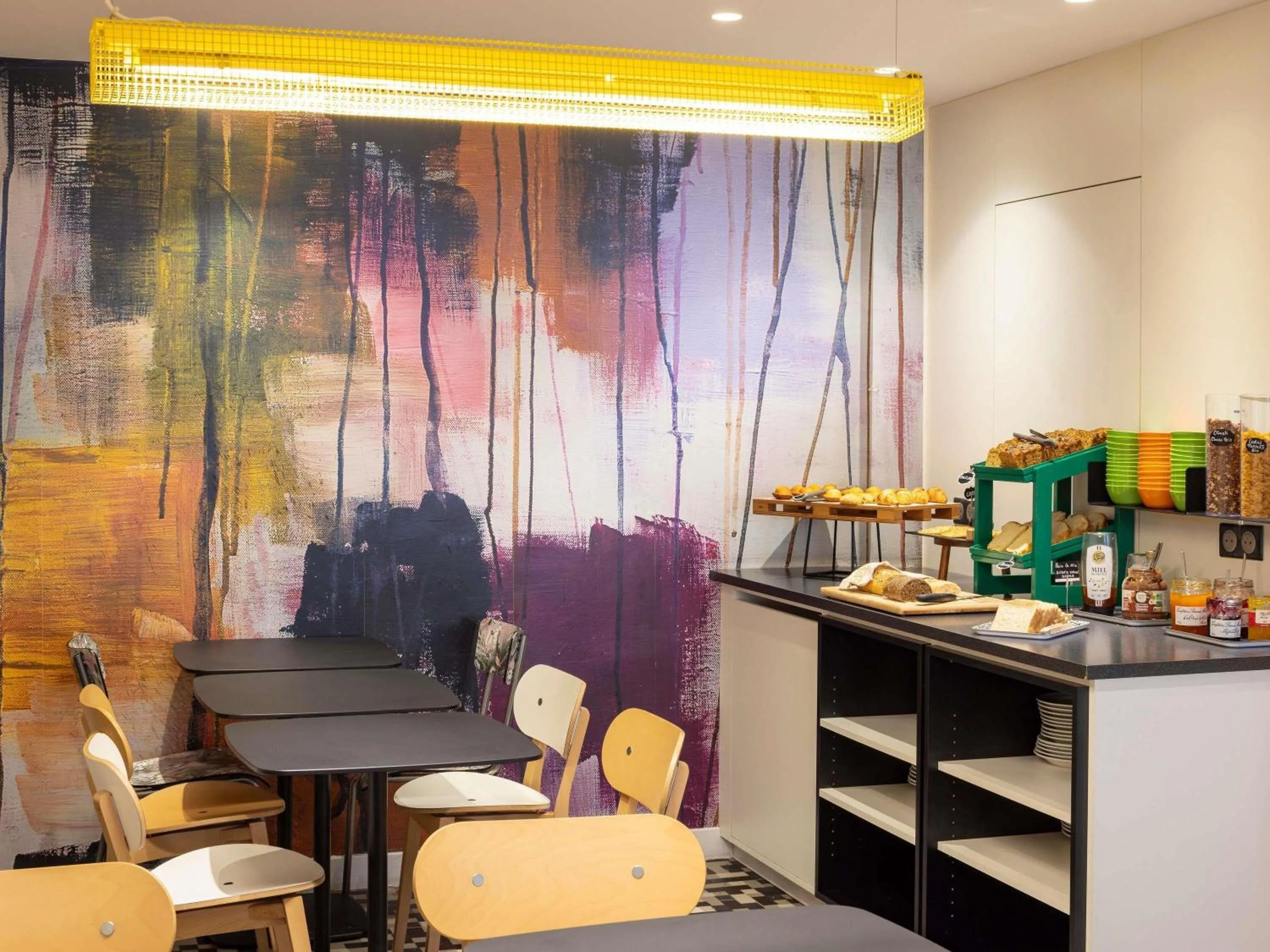 Breakfast in Ibis Styles Paris Gare Saint Lazare