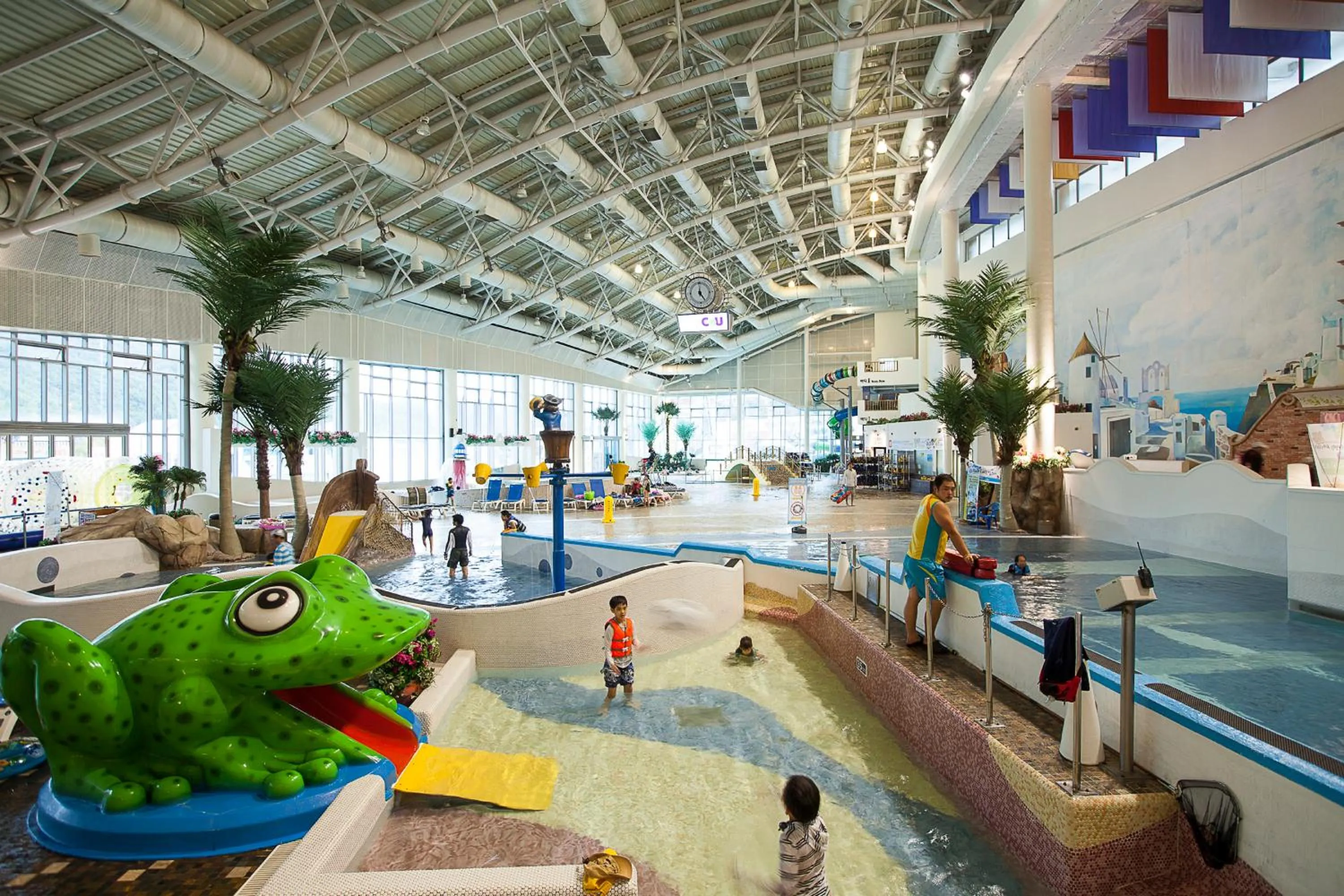 Swimming pool in Phoenix Resort Pyeongchang