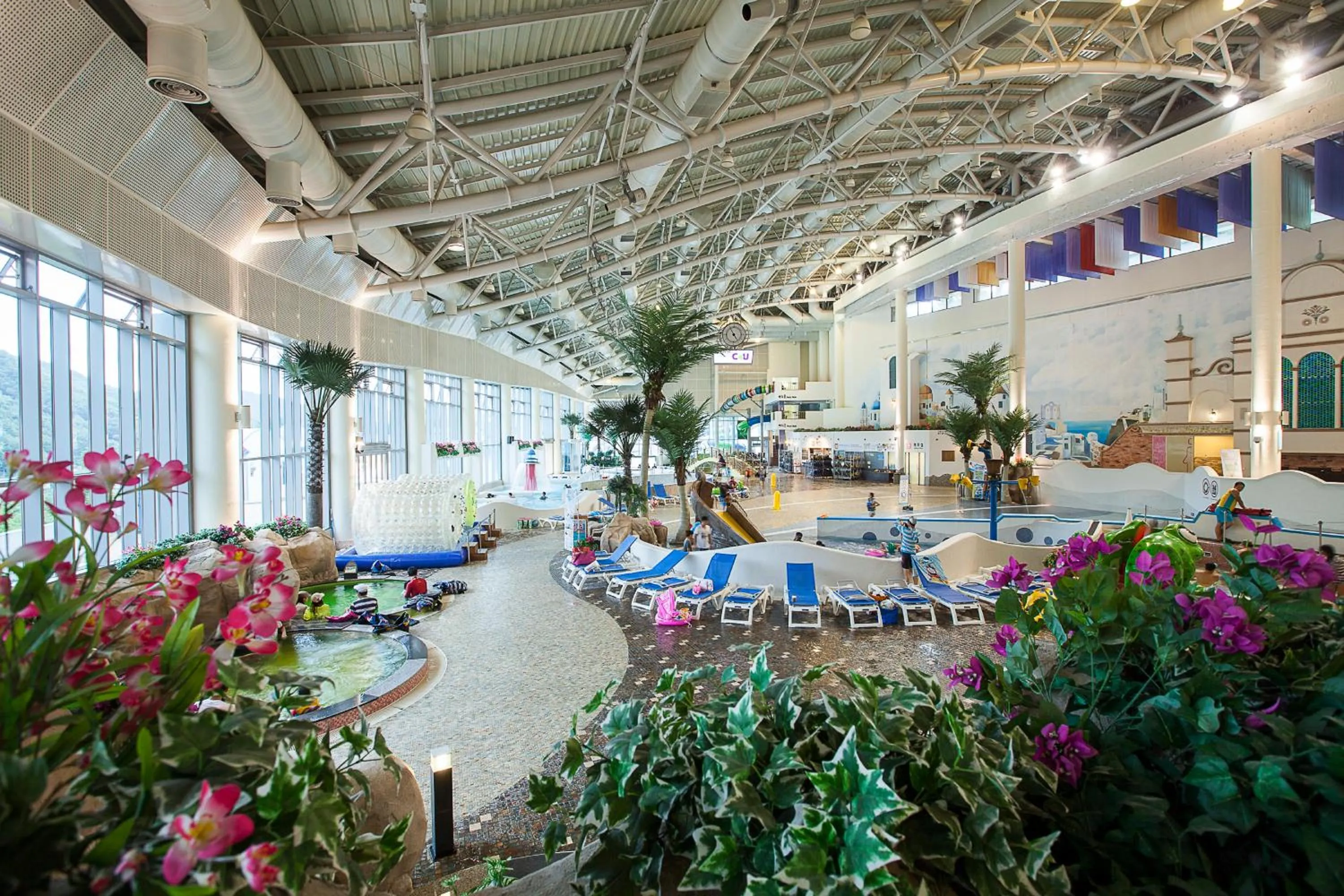 Swimming pool in Phoenix Resort Pyeongchang