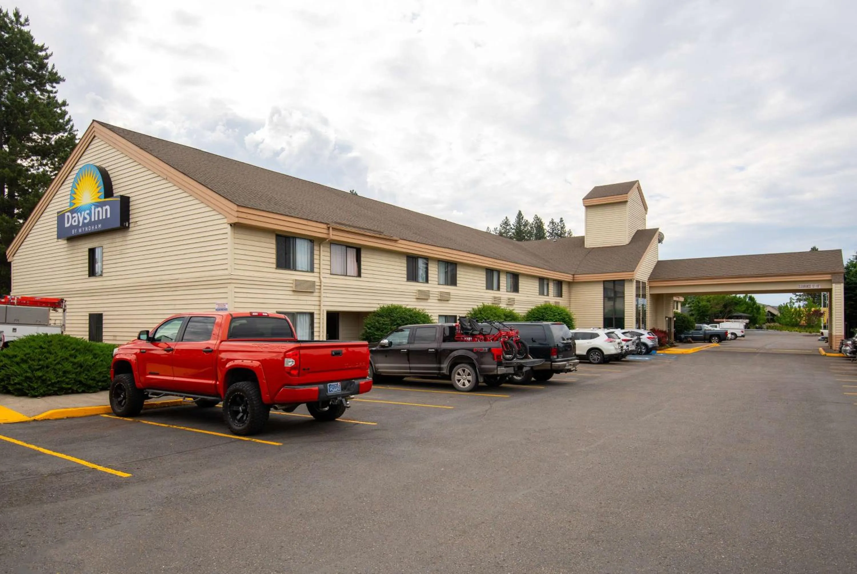 Property building in Days Inn by Wyndham Coeur d'Alene