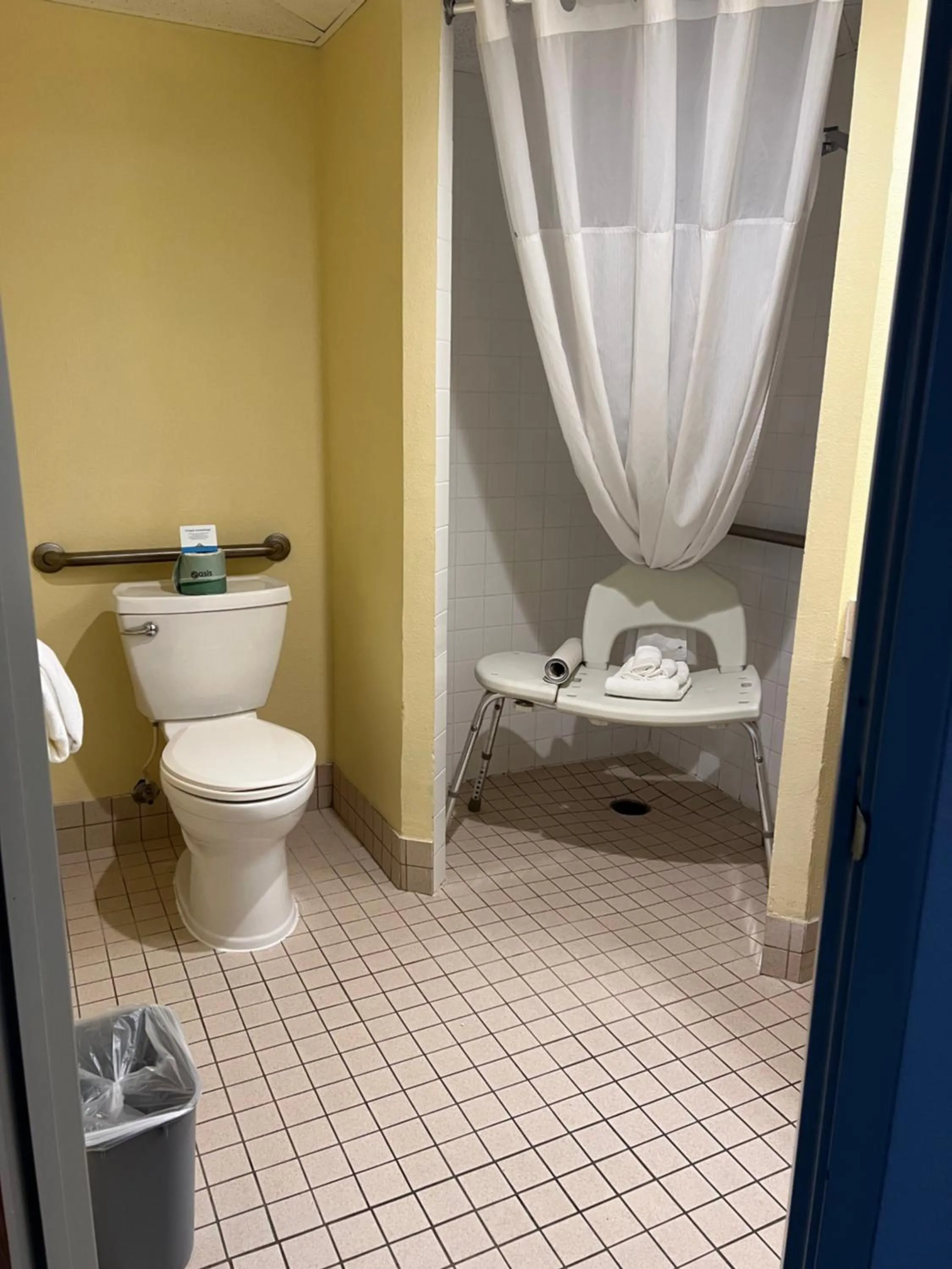 Toilet in Days Inn by Wyndham Coeur d'Alene