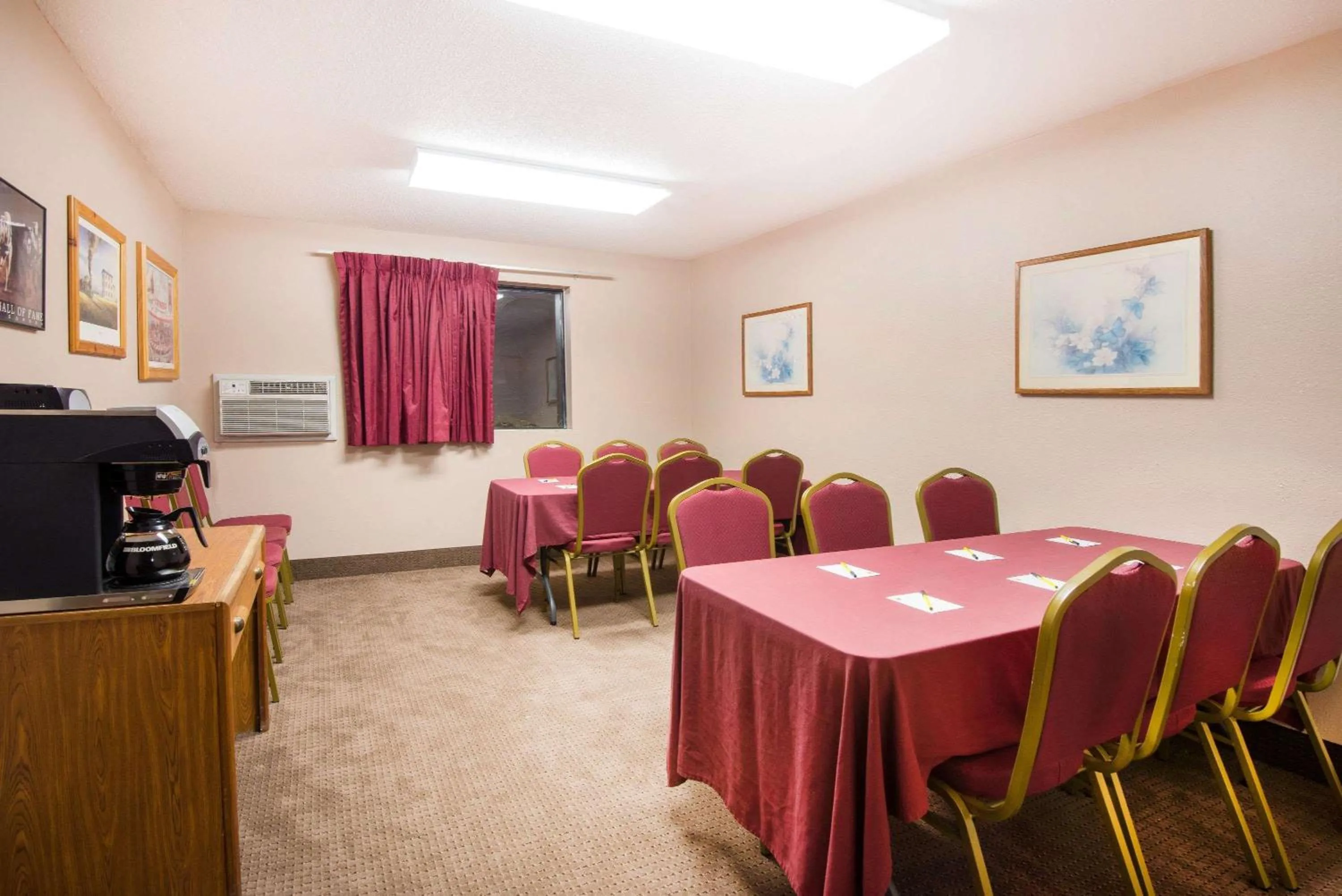 On site in Super 8 by Wyndham Abilene KS