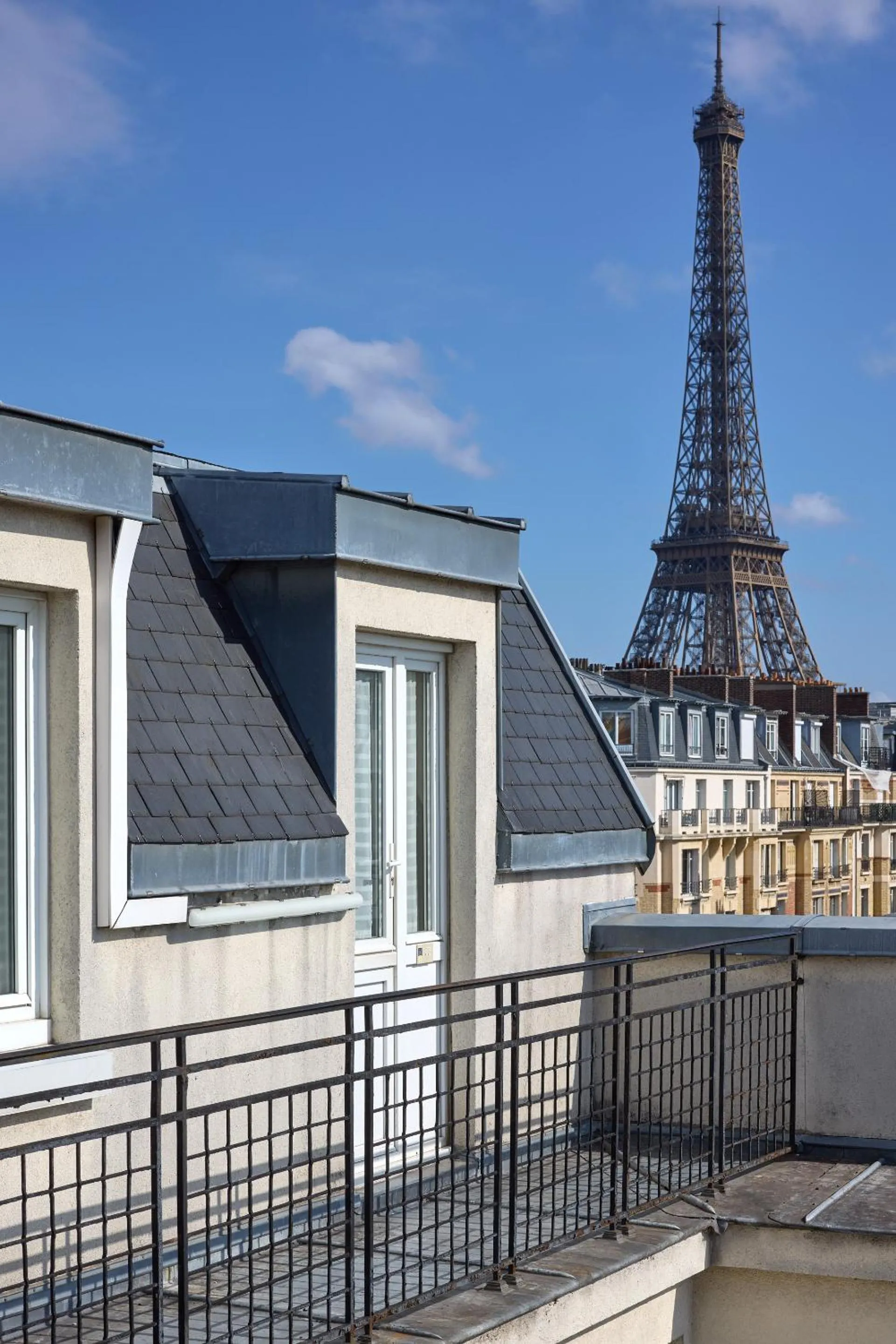 Balcony/Terrace in Timhotel Tour Eiffel