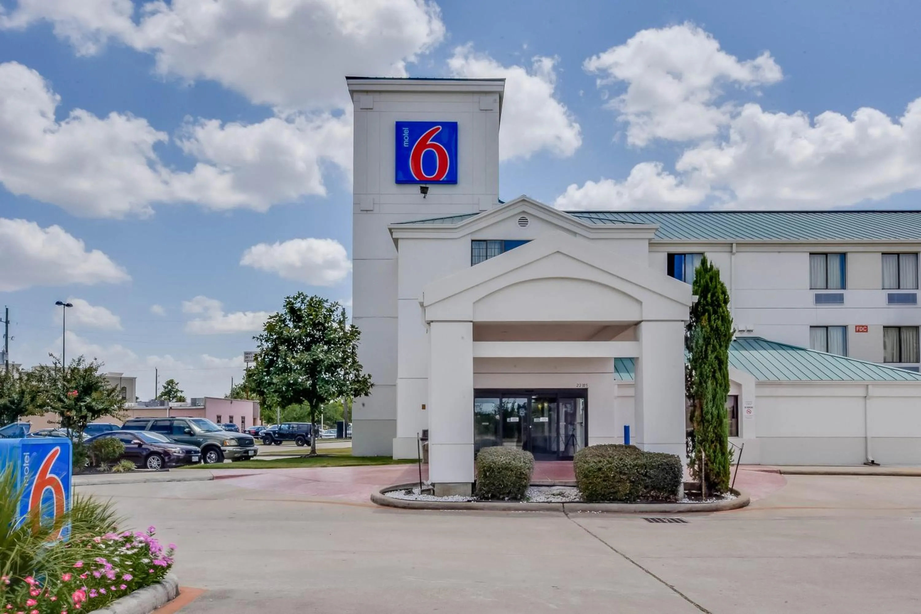 Facade/entrance in Motel 6-Katy, TX - Houston