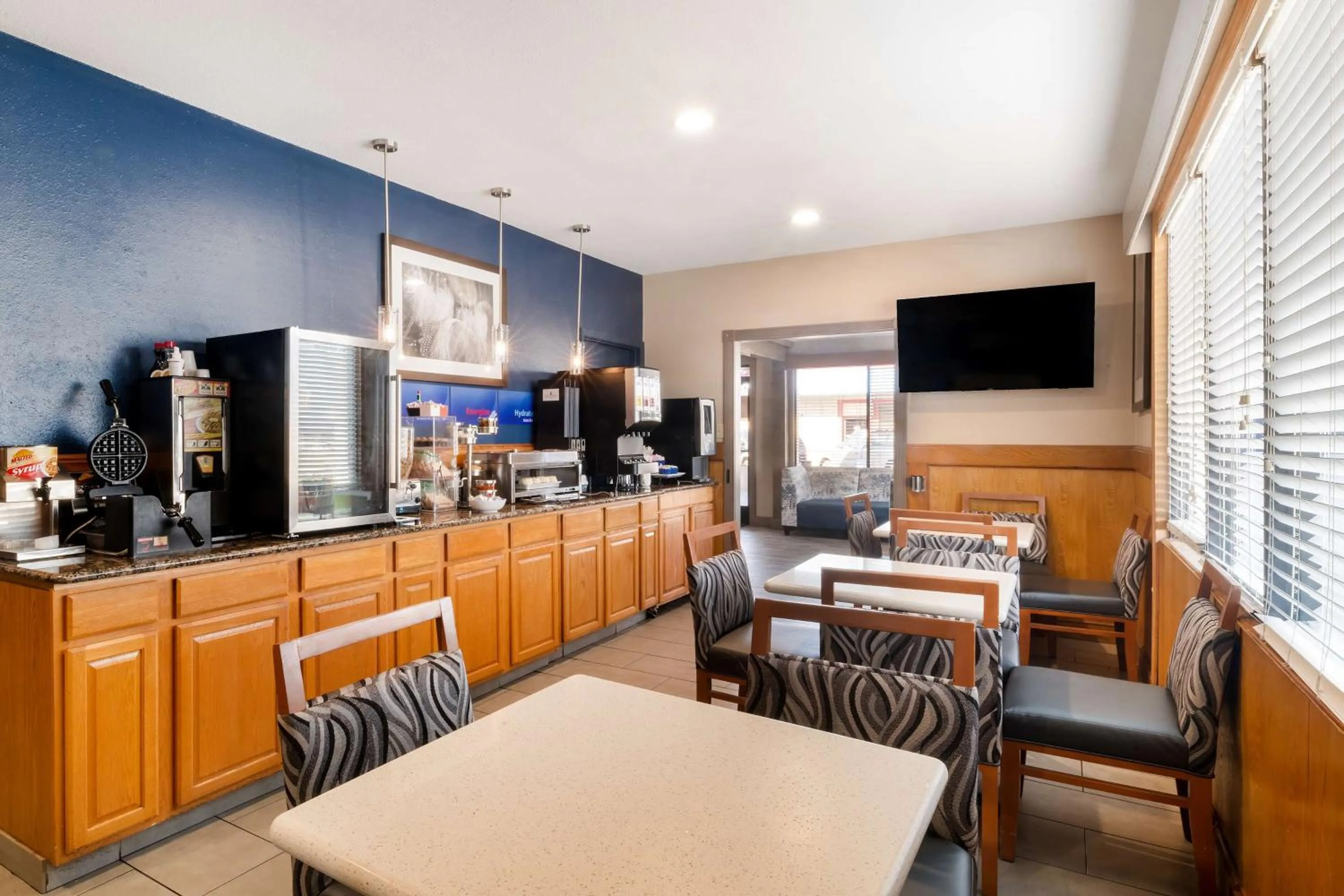 Breakfast in Best Western Markita Inn