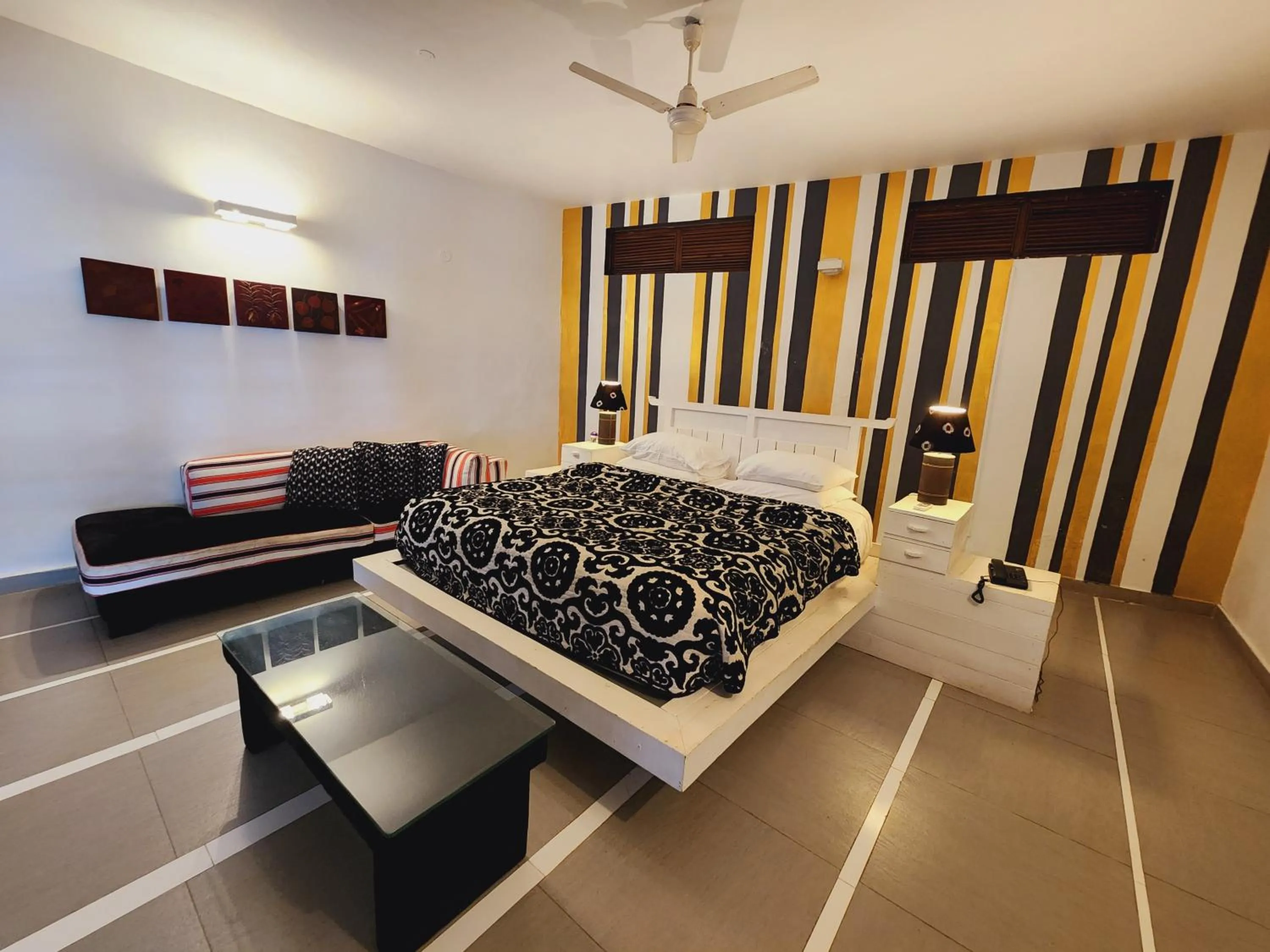 Bedroom, Bed in Casa Vagator