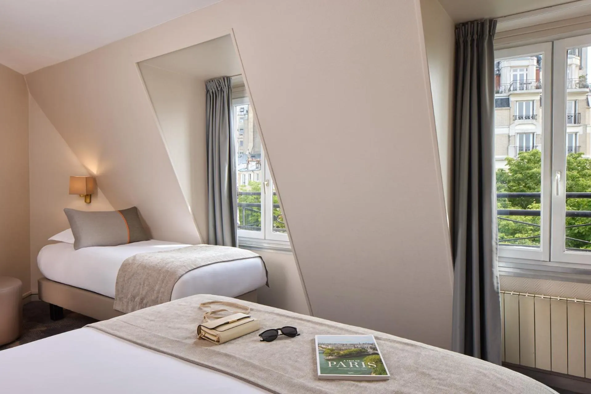 Bedroom, Bed in Timhotel Montmartre