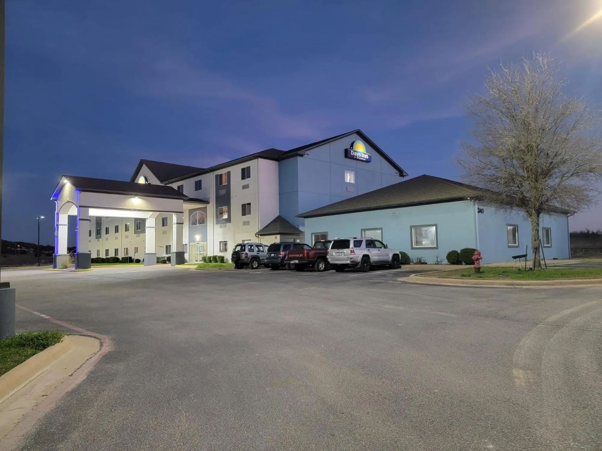 Property building in Days Inn by Wyndham Copperas Cove