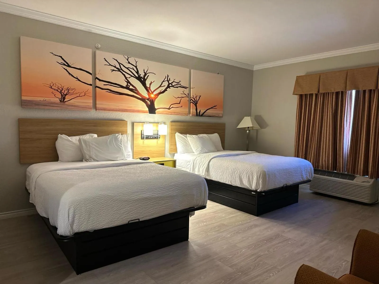 Property building, Bed in Days Inn by Wyndham Copperas Cove