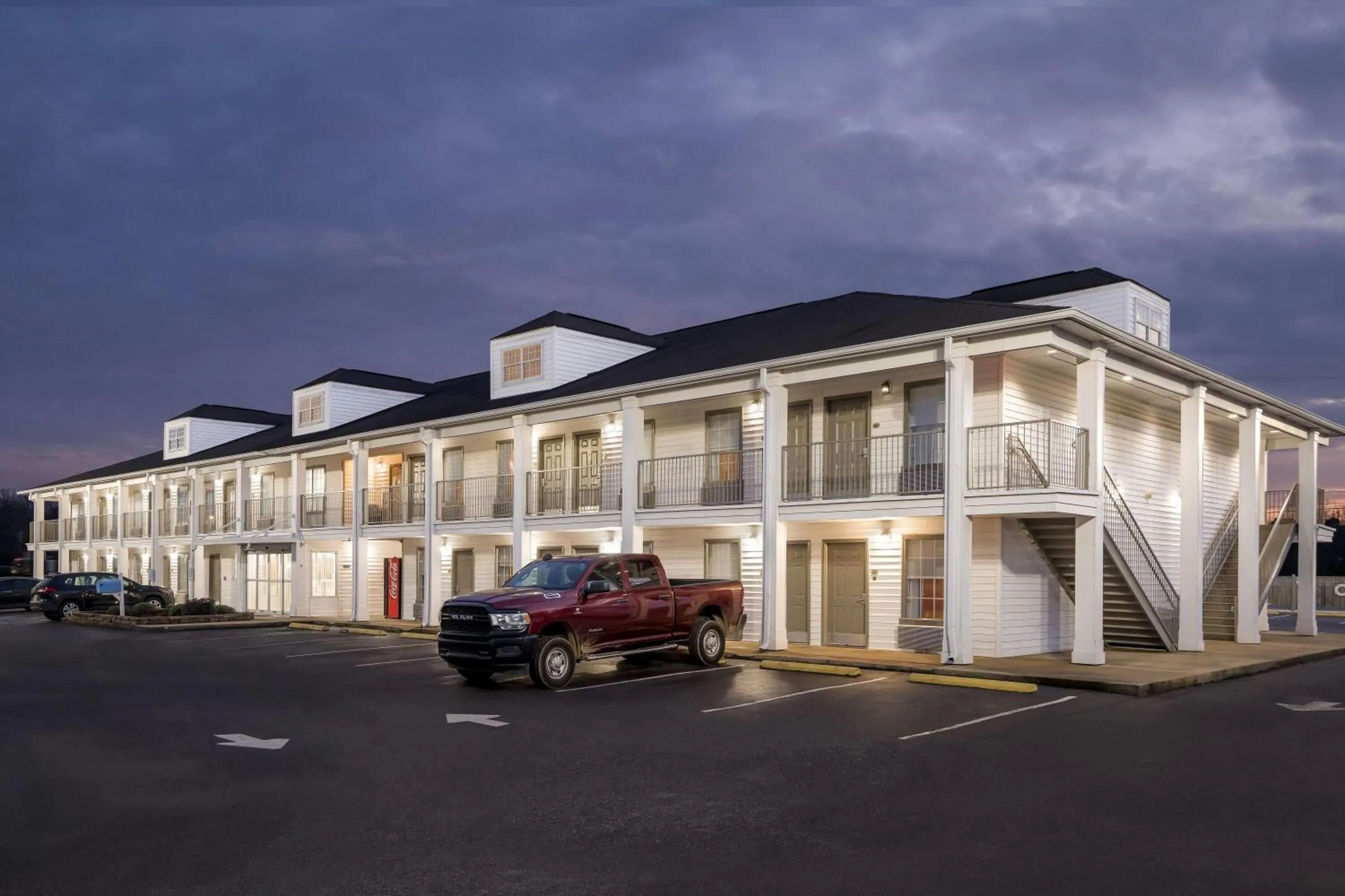 Property building in Baymont by Wyndham Tuscaloosa