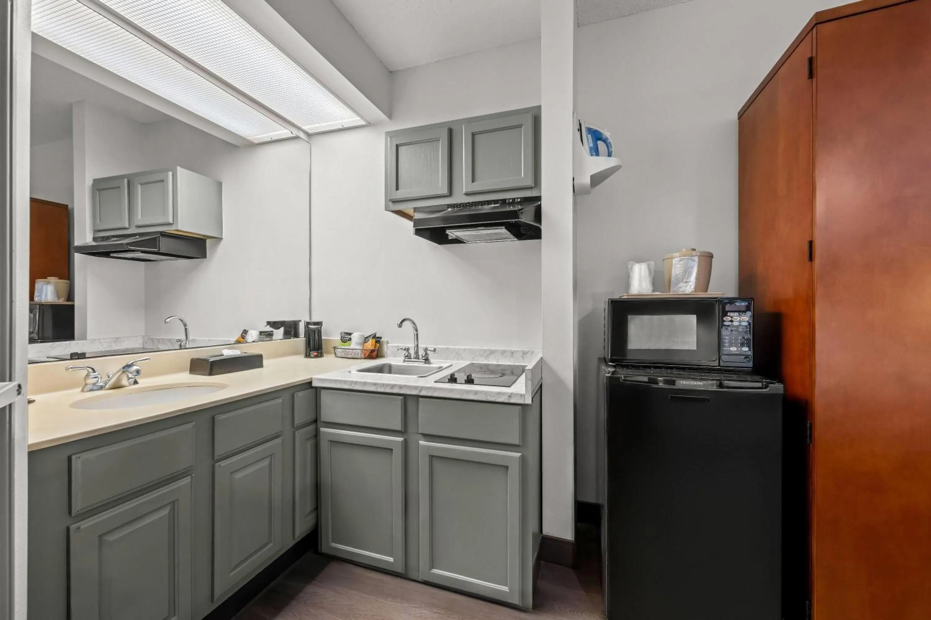 Bed in Baymont by Wyndham Tuscaloosa