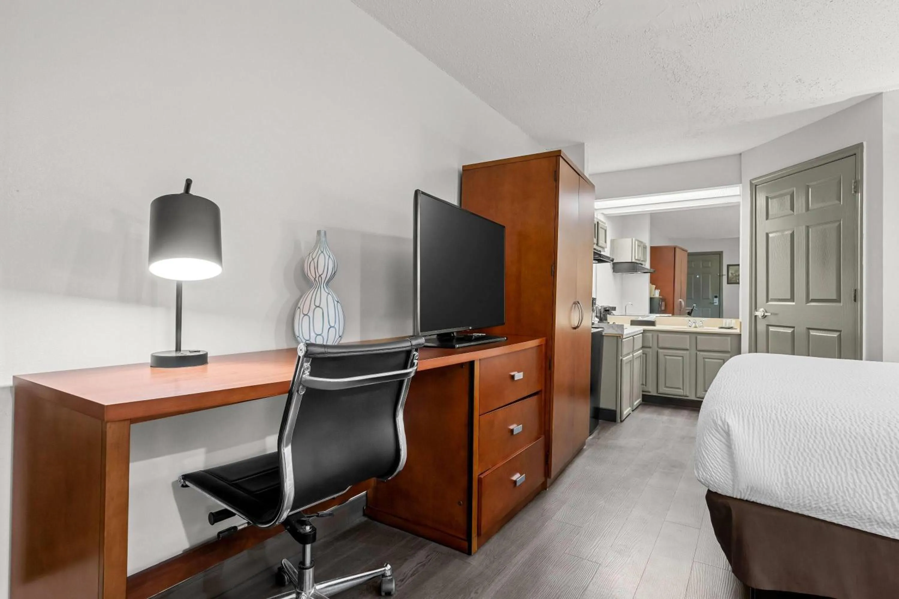 Bed in Baymont by Wyndham Tuscaloosa