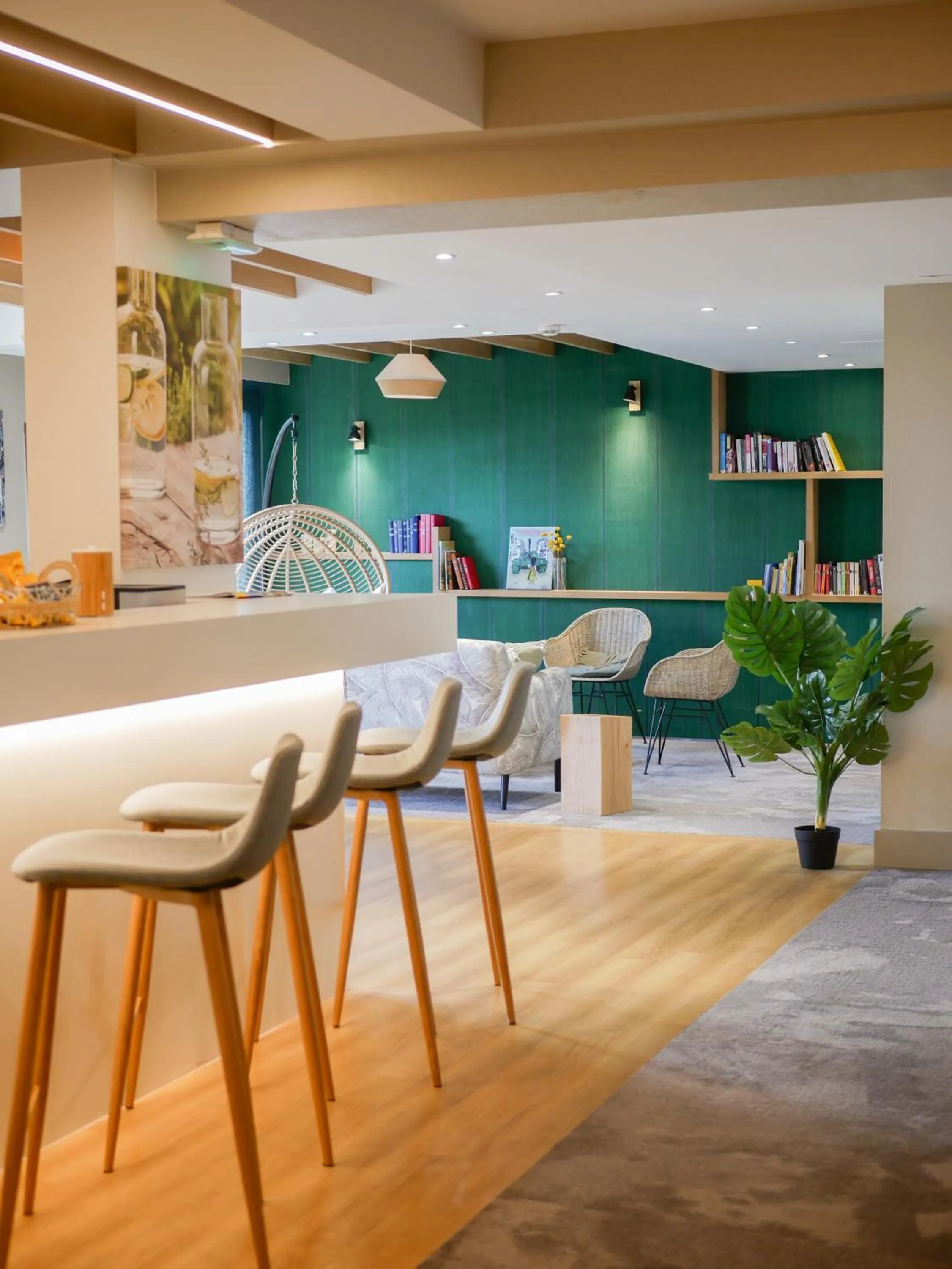 Lobby or reception in Best Western Le Bois de la Marche