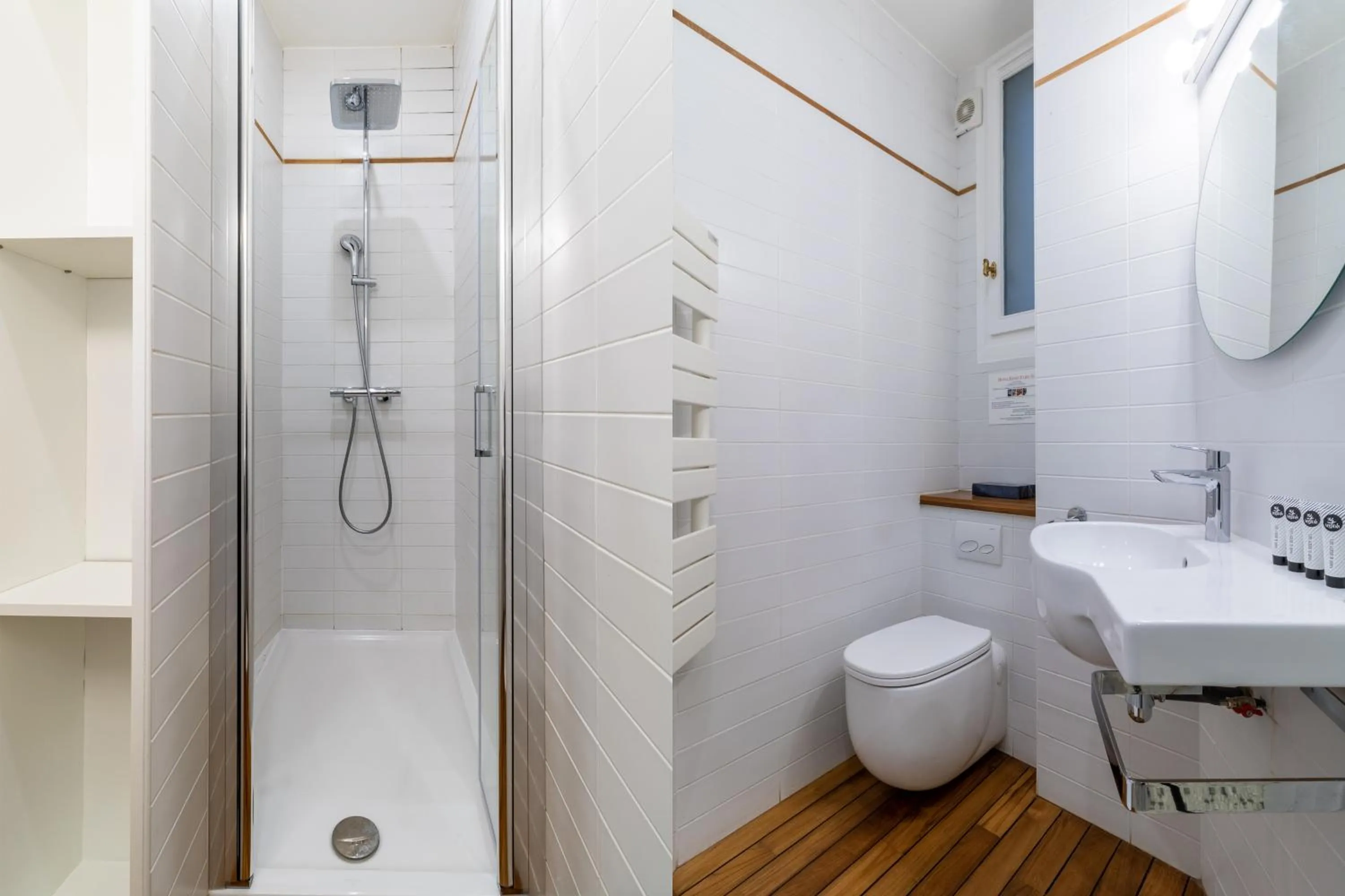 Shower in HotelHome Paris 16