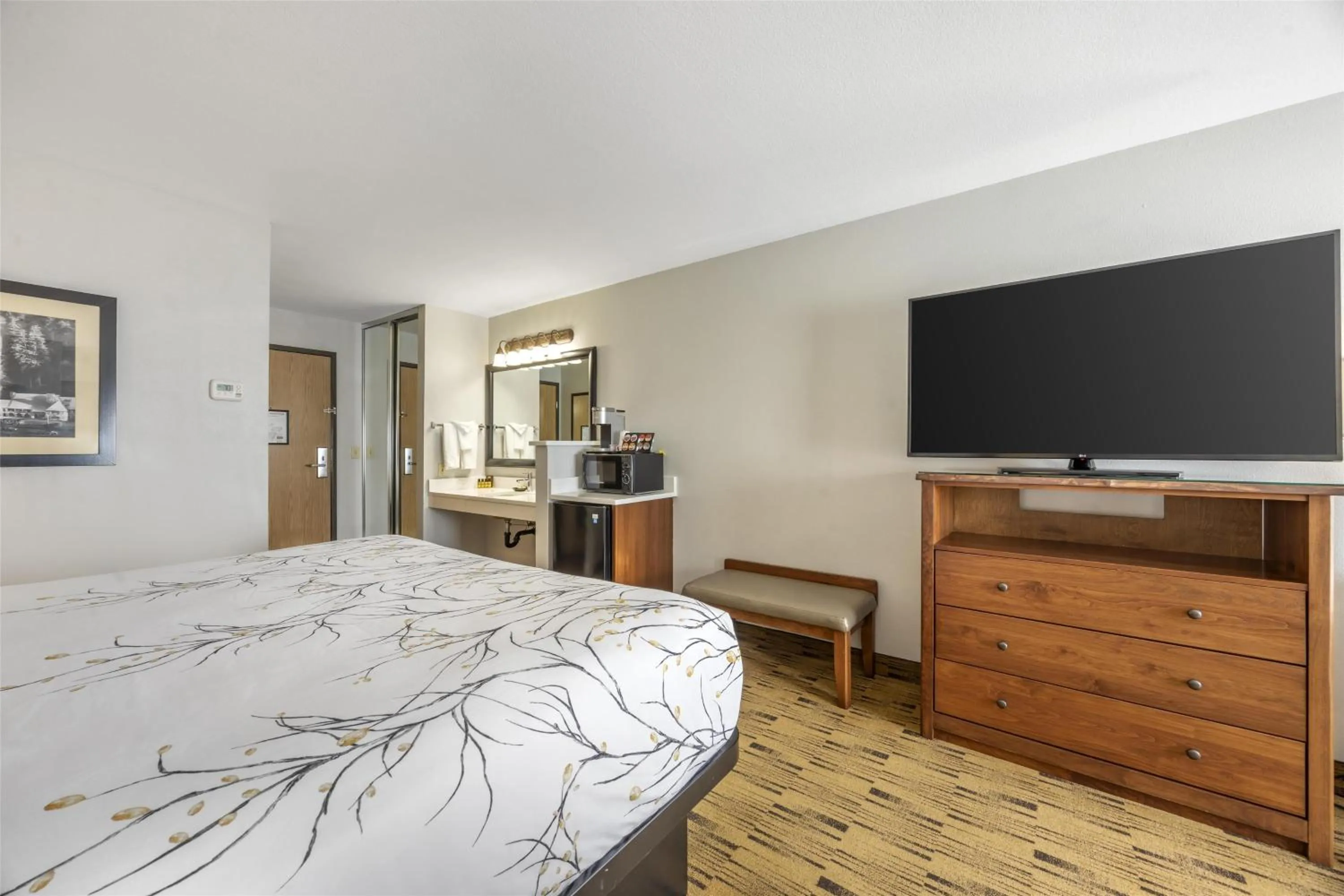 Bedroom, Bed in Best Western Plus Columbia River Inn