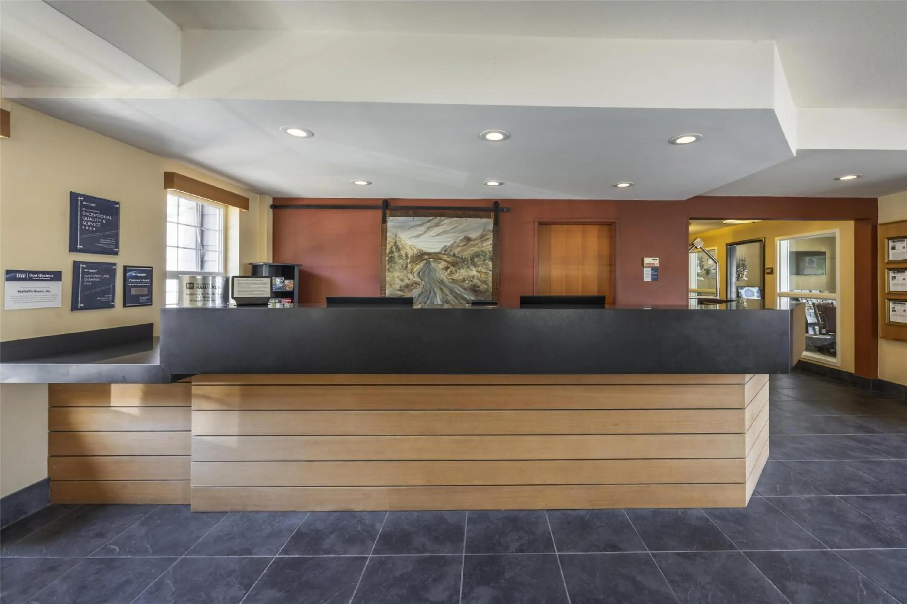 Lobby or reception in Best Western Plus Columbia River Inn