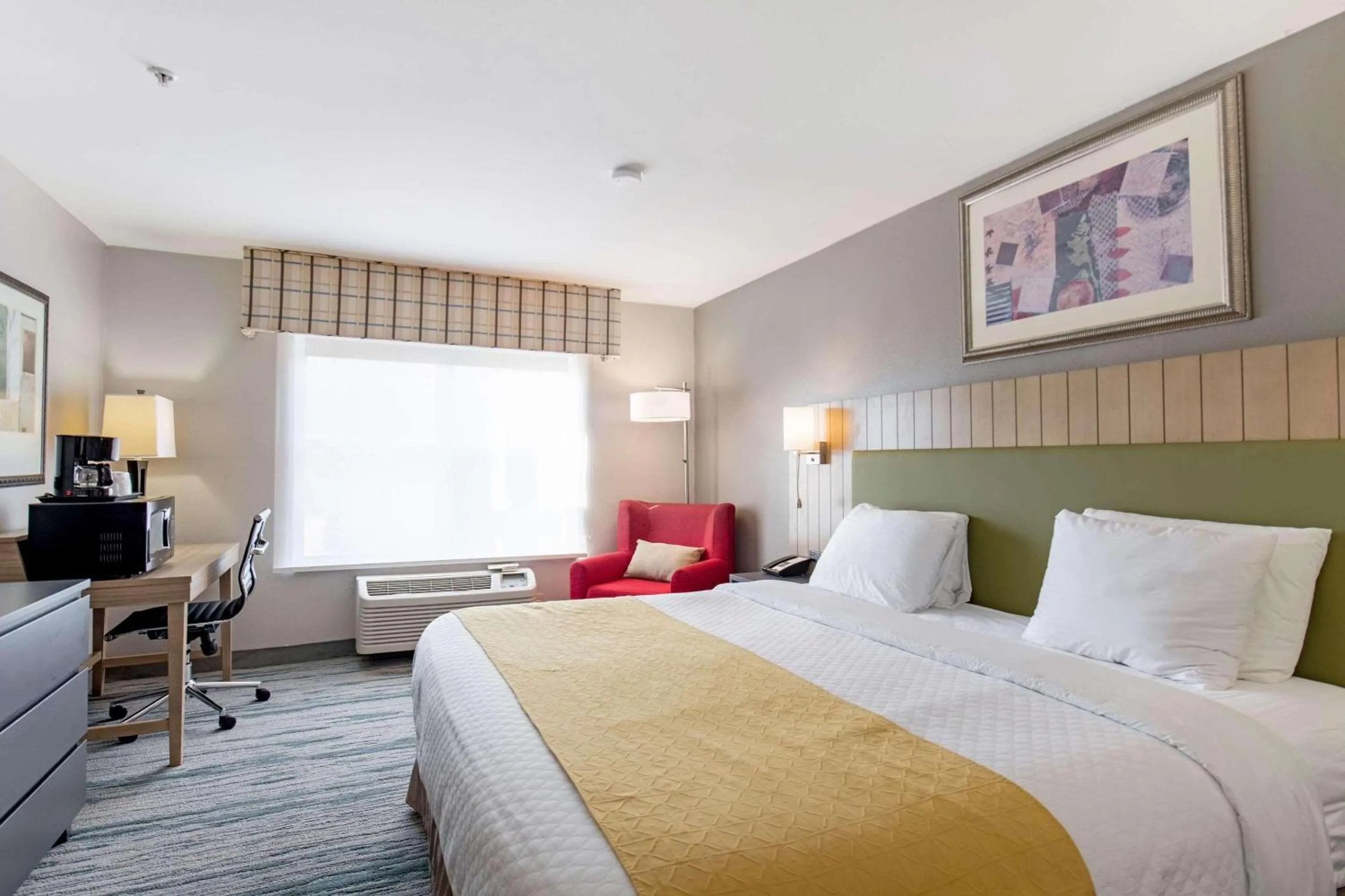 Bedroom, Bed in Country Inn & Suites by Radisson, Lewisville, TX